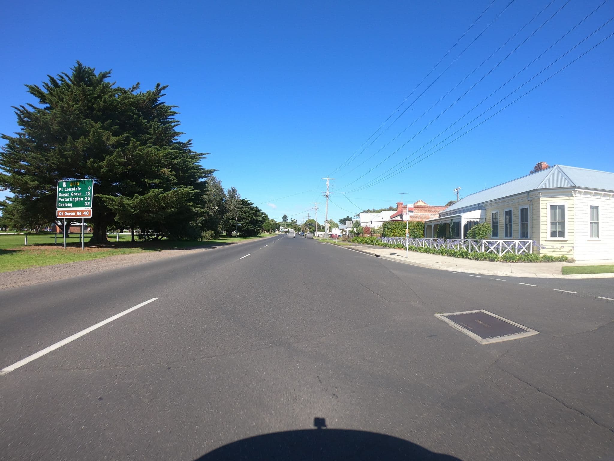 Street view near Salt House, Point Lonsdale — © eneerhut (CC BY-SA · Mapillary)