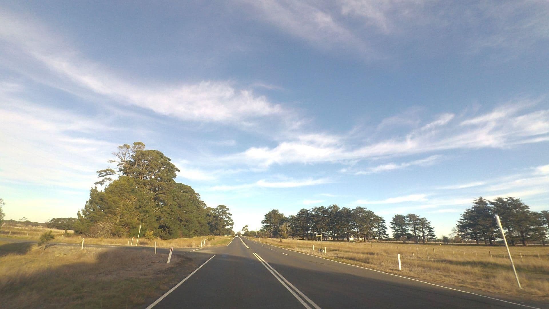 Street view near Lake House Daylesford, Ballan — © mander (CC BY-SA · Mapillary)