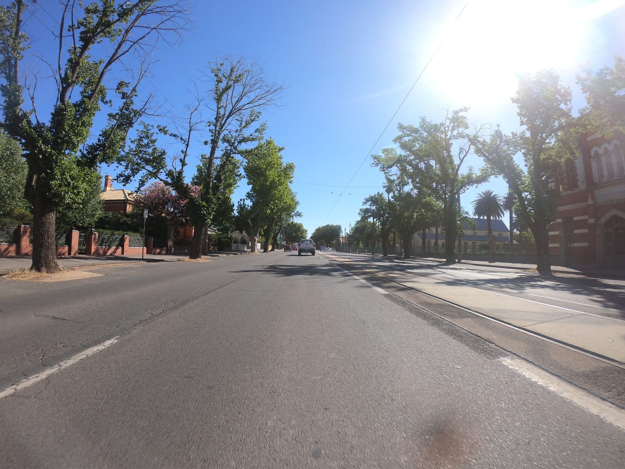 Street view near Jubilee Villa, Bendigo city centre — © eneerhut (CC BY-SA · Mapillary)