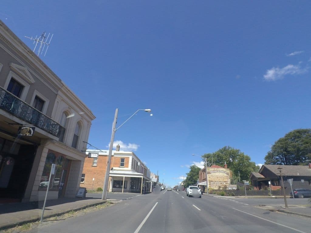 Street view near Circa 1860, Kyneton — © mander (CC BY-SA · Mapillary)