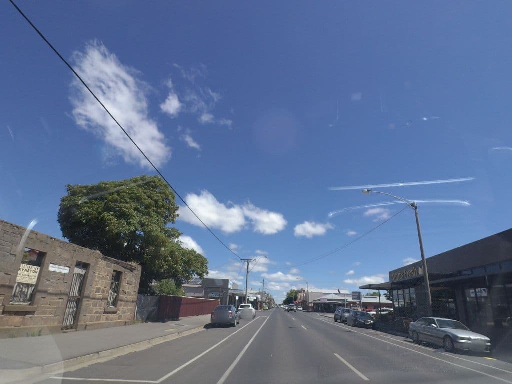Street view near Destination Kyneton, Kyneton — © mander (CC BY-SA · Mapillary)