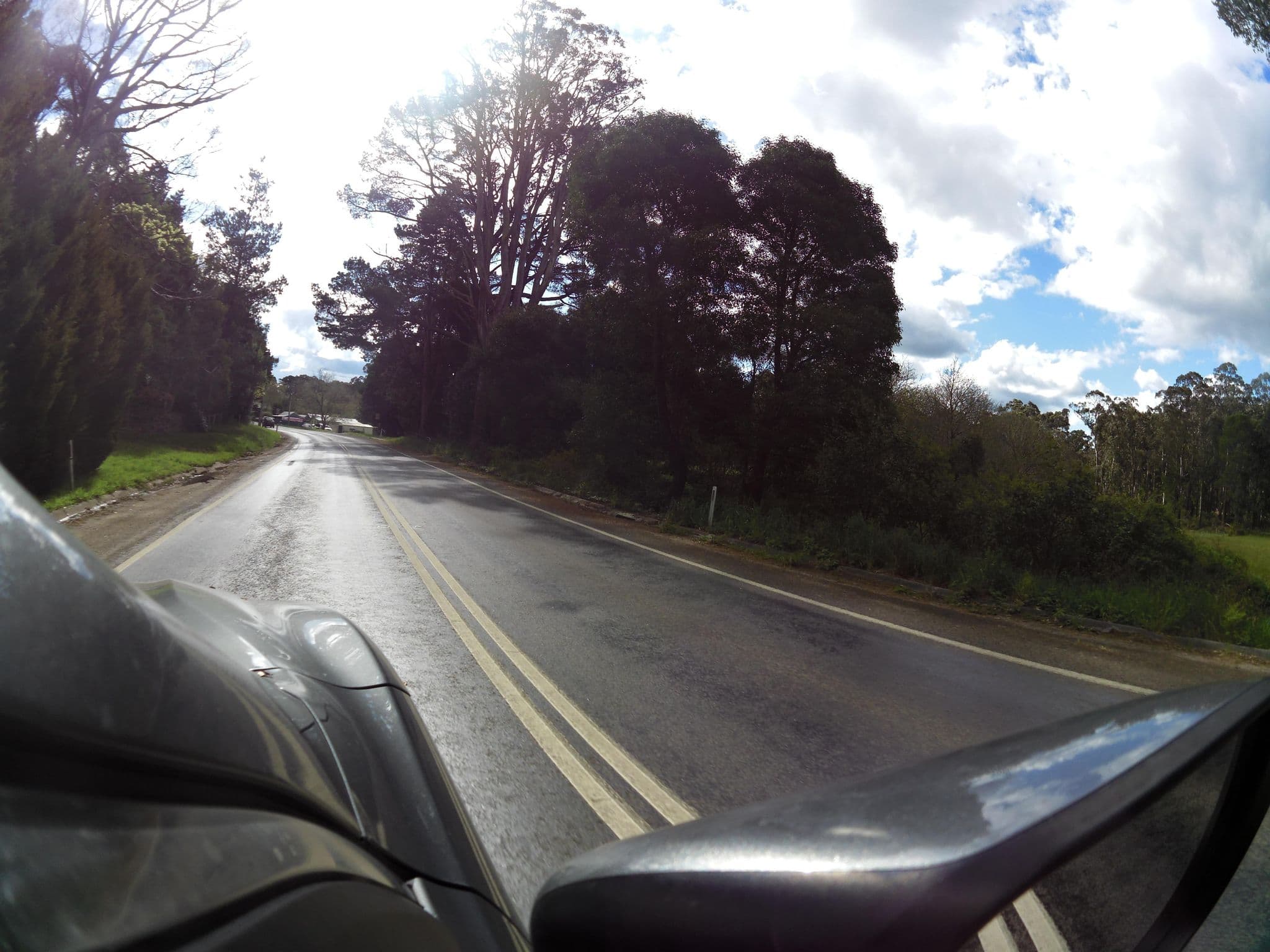Street view near Pine Cone Motel, Trentham — © skillsy (CC BY-SA · Mapillary)