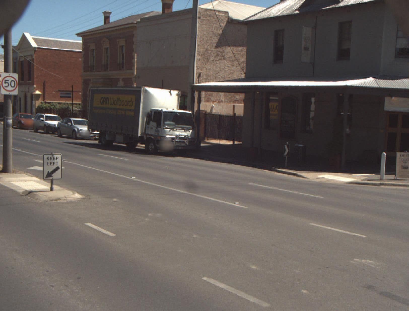 Street view near Criterion Hotel, Castlemaine — © vicroads (CC BY-SA · Mapillary)