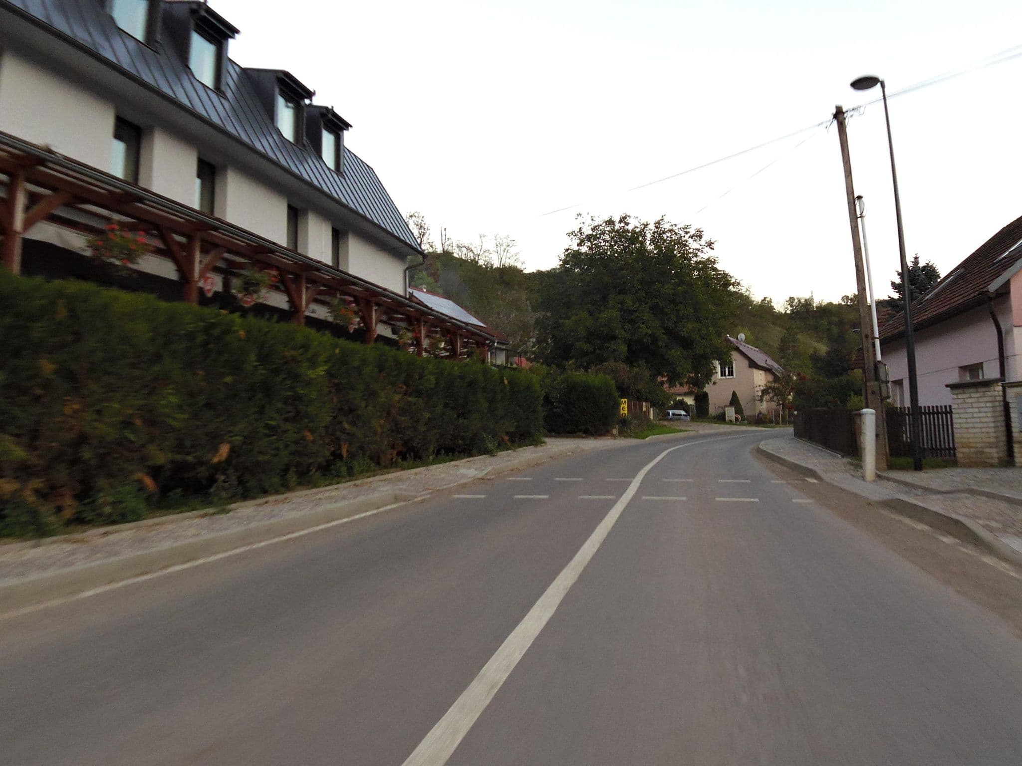 Street view near Elma, Beroun — © fell3 (CC BY-SA · Mapillary)