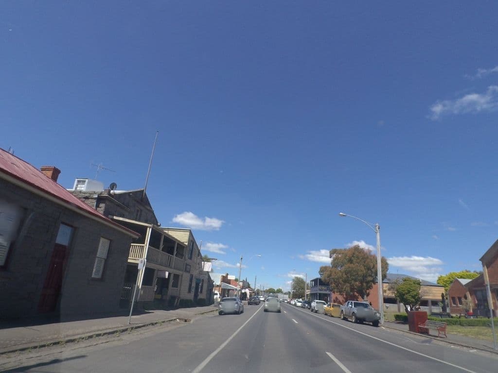 Street view near Steam Mill B&B, Kyneton — © mander (CC BY-SA · Mapillary)