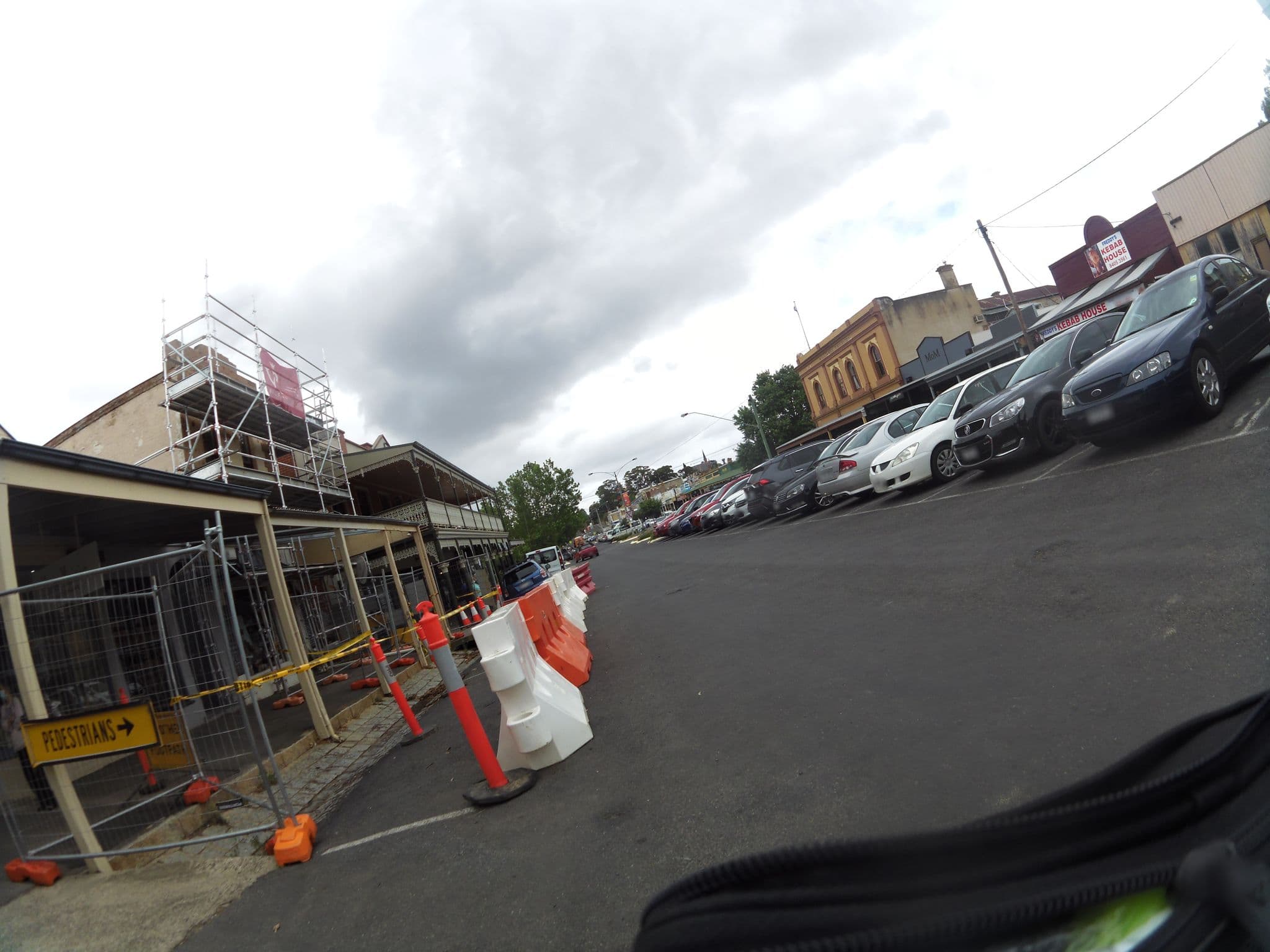 Street view near The Empyre, Castlemaine — © skillsy (CC BY-SA · Mapillary)