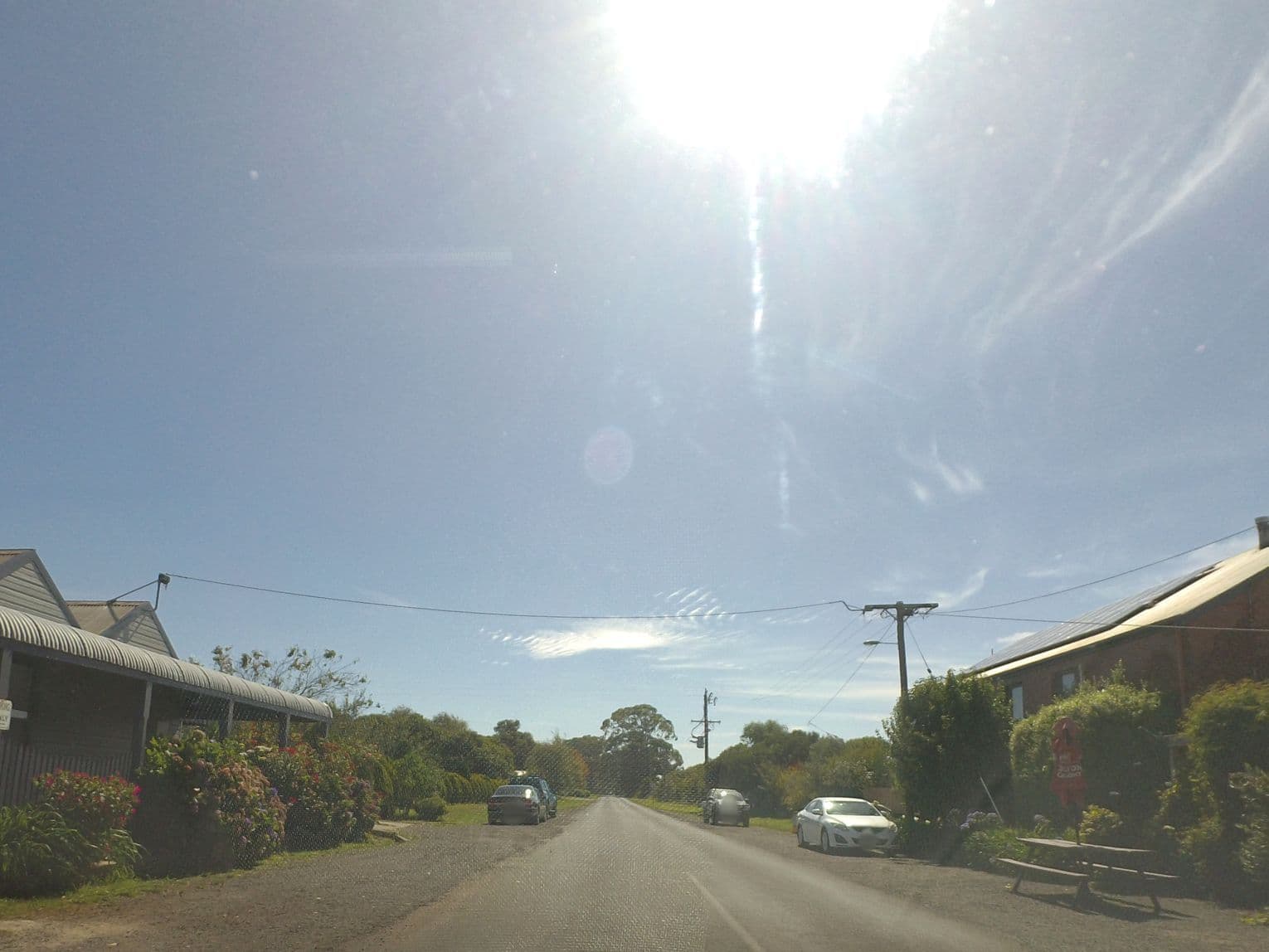 Street view near Plum Tuckered Inn, Trentham — © mander (CC BY-SA · Mapillary)