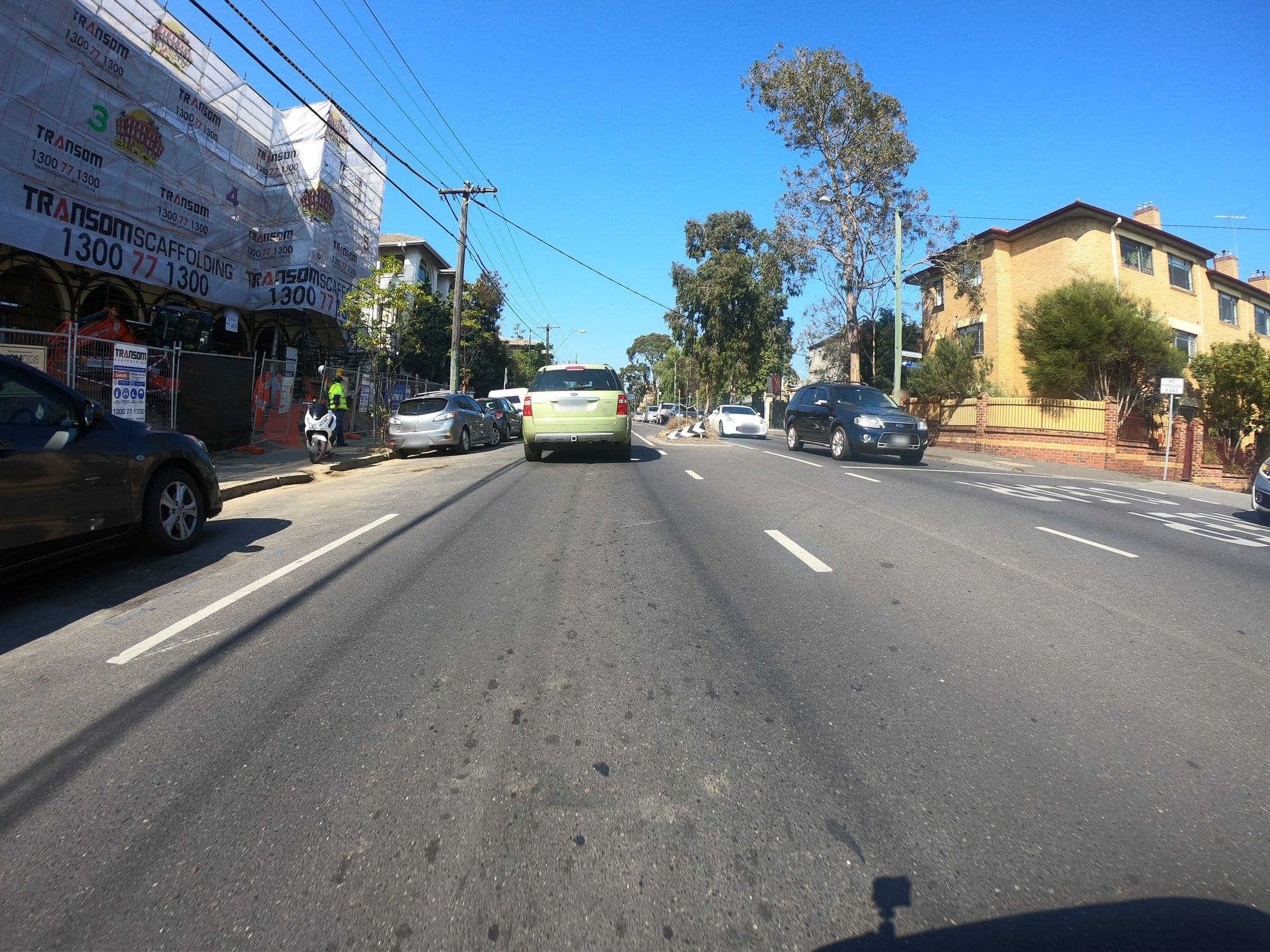 Street view near Oslo Hotel, St Kilda West — © eneerhut (CC BY-SA · Mapillary)