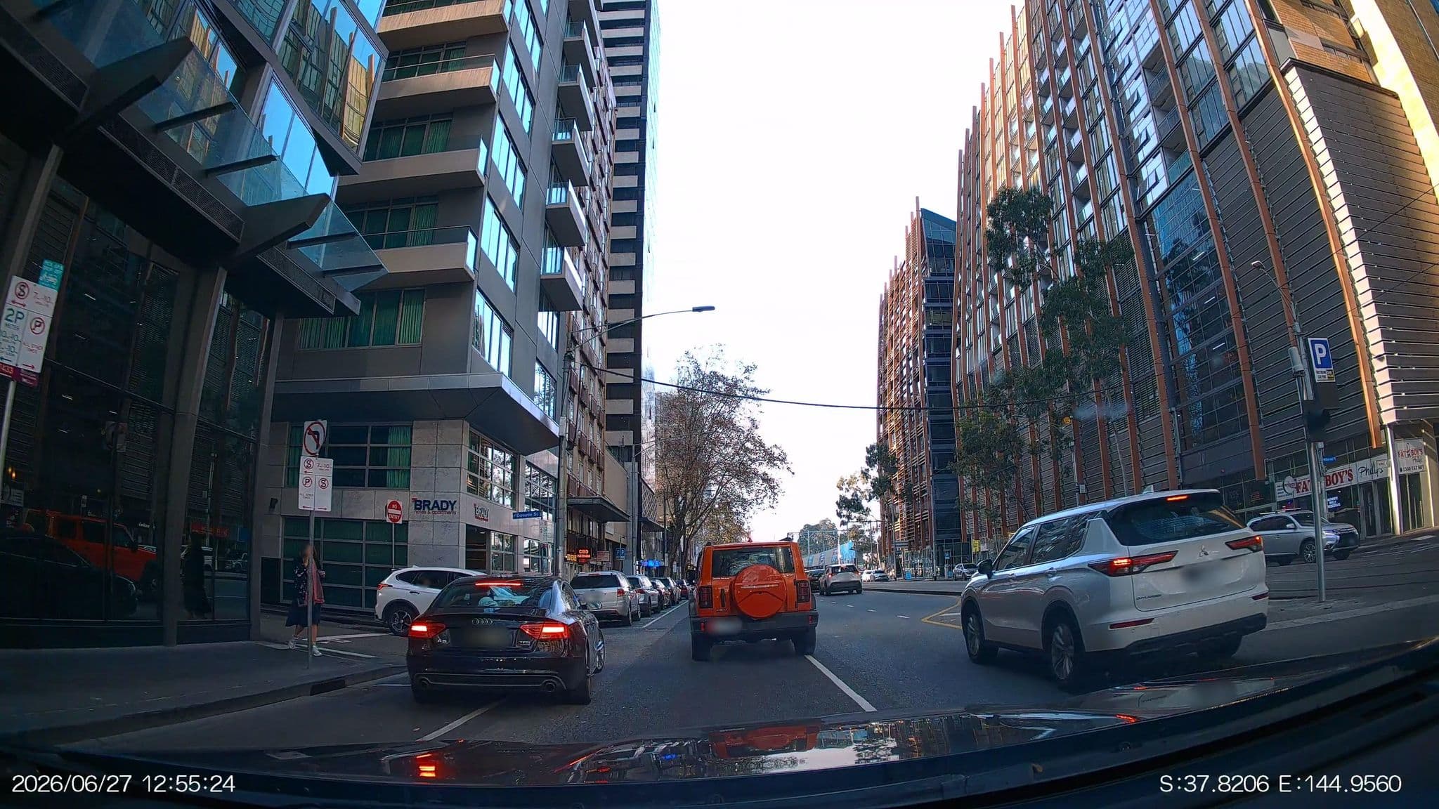 Street view near Adina Apartment Hotel, Southbank — © aHS (CC BY-SA · Mapillary)