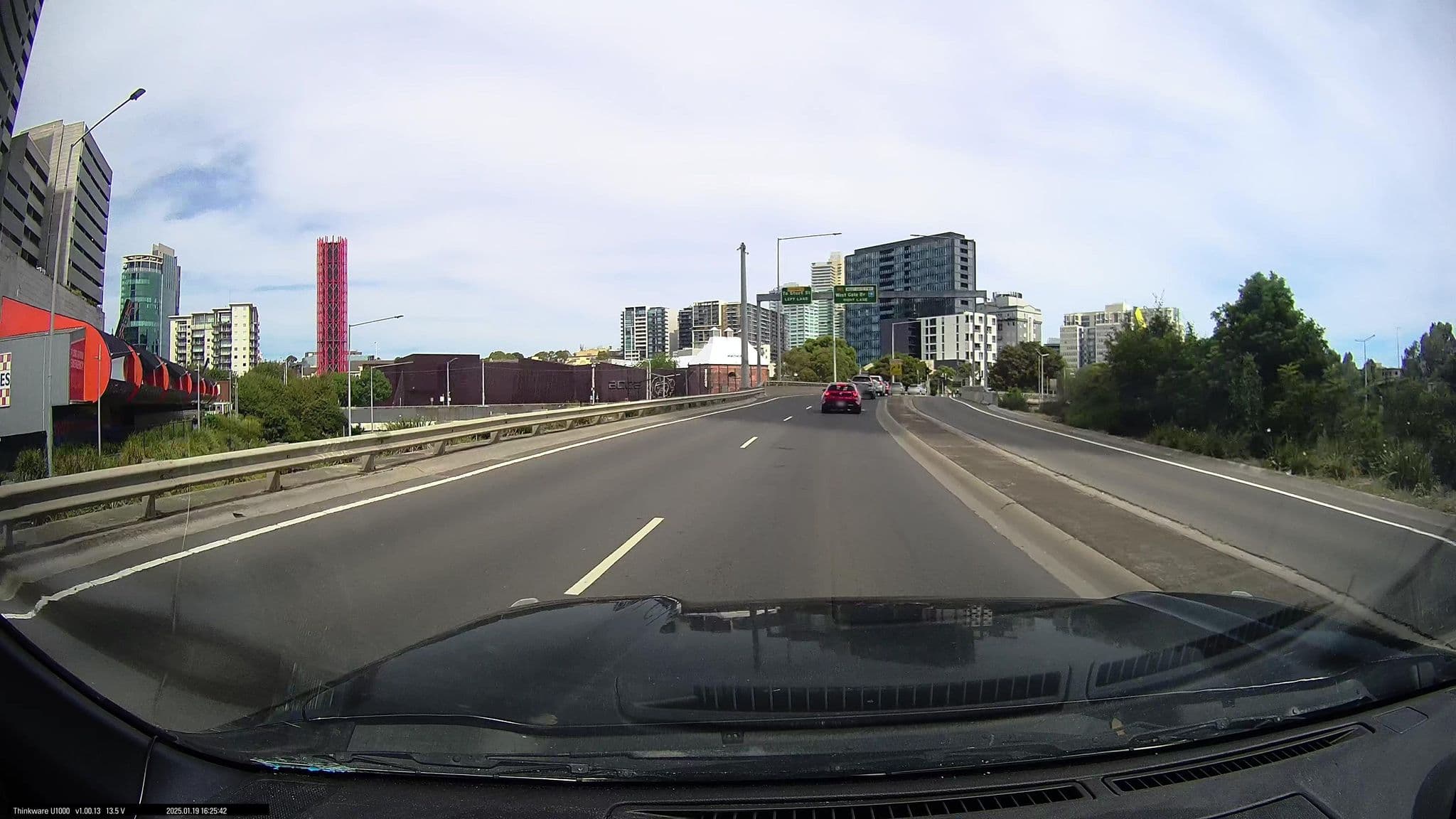Street view near Melbourne, Southbank — © maxim752 (CC BY-SA · Mapillary)