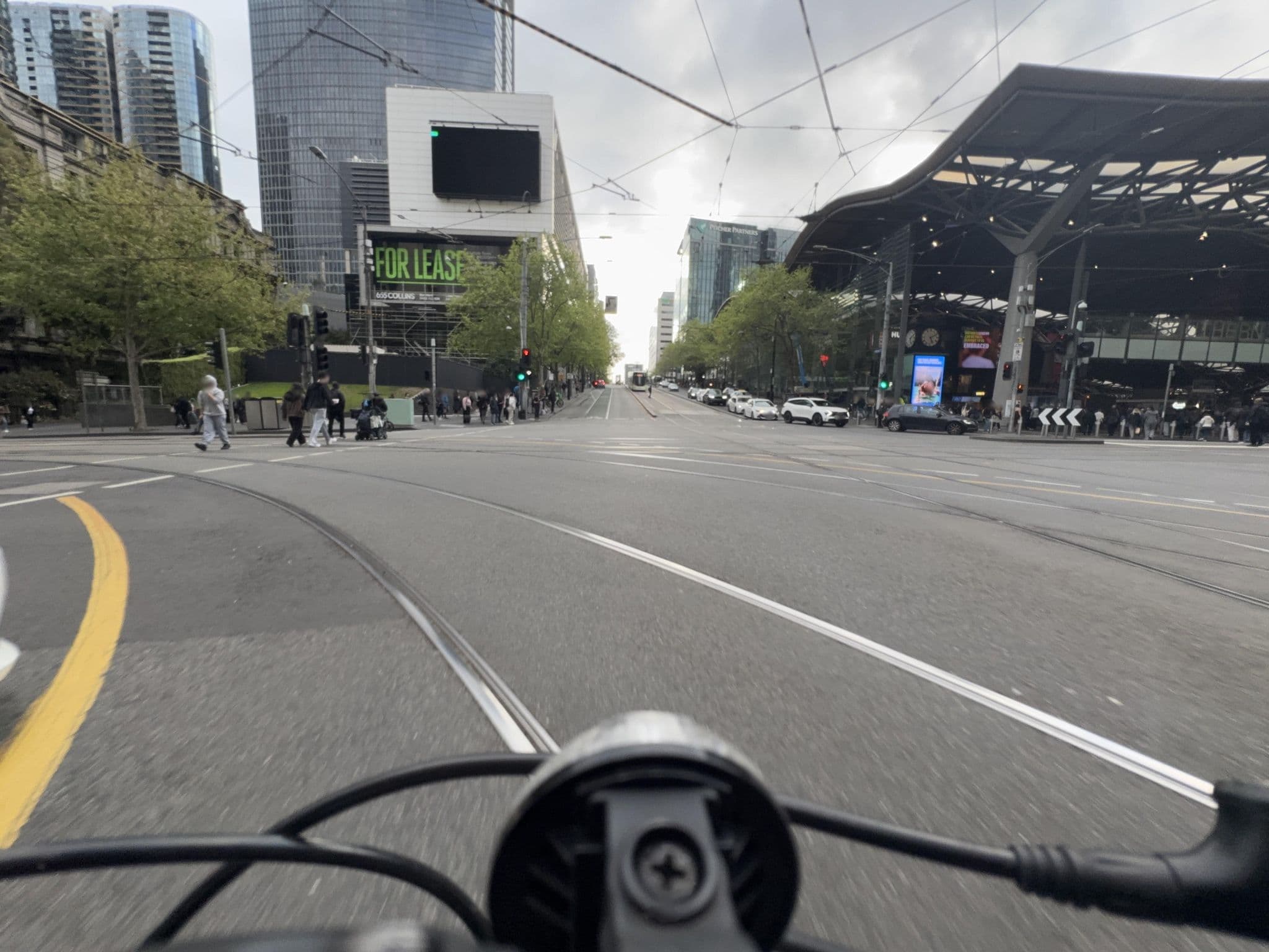 Street view near Living Corporate Serviced Apartments, Docklands — © amallama (CC BY-SA · Mapillary)