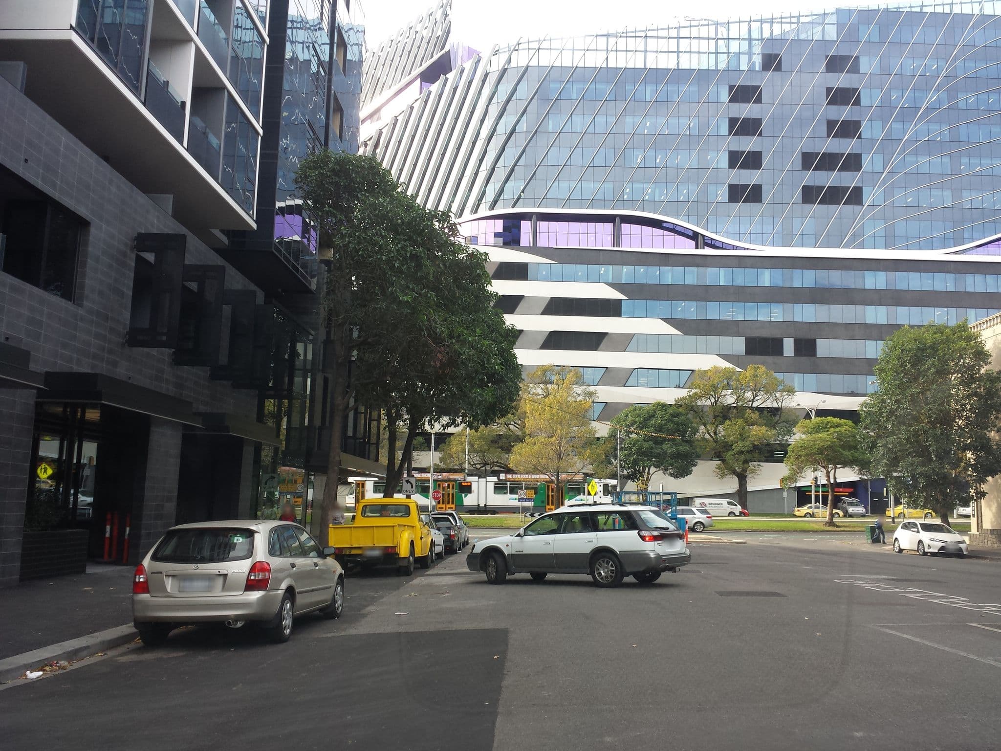 Street view near Mel-Uni Village, North Melbourne — © stev391 (CC BY-SA · Mapillary)