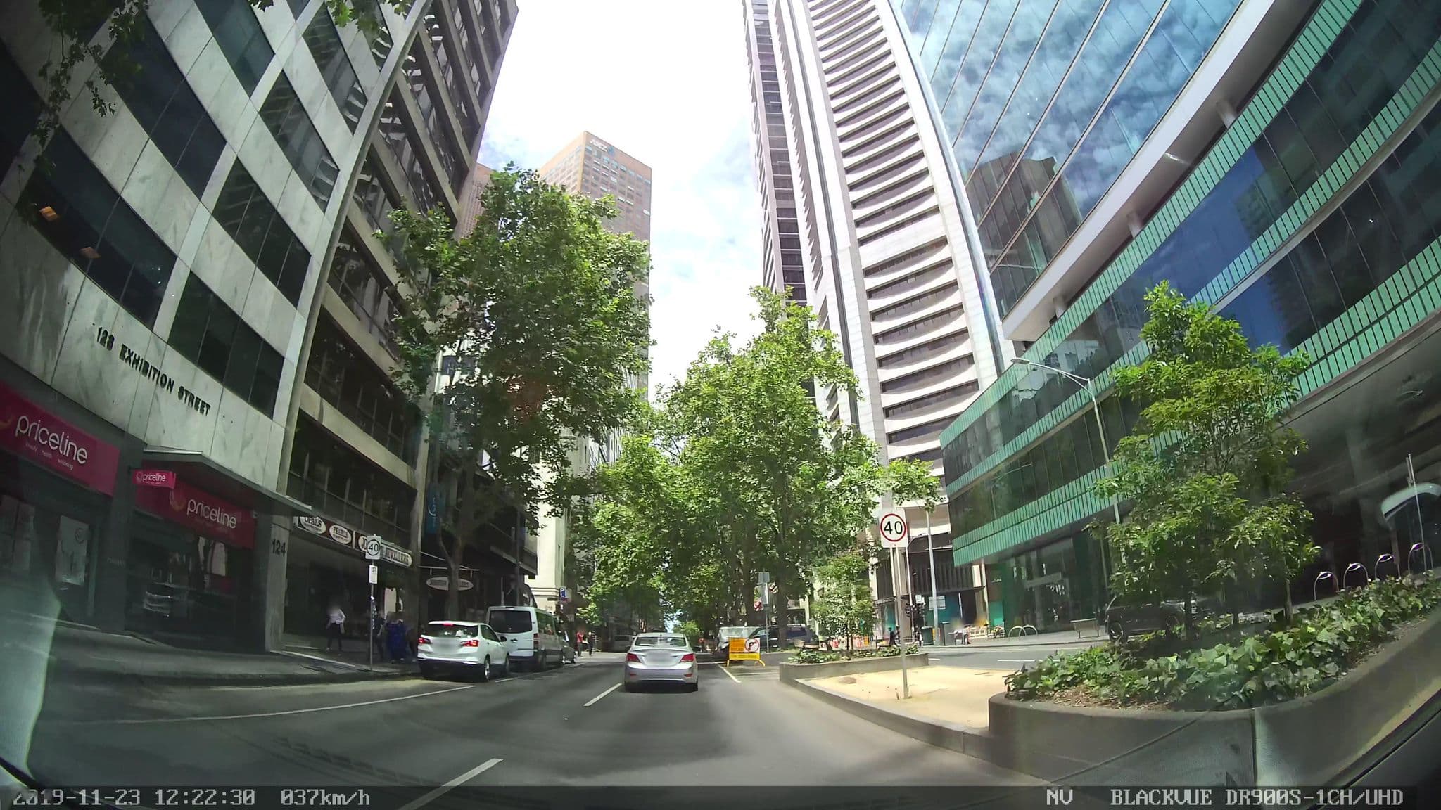 Street view near Australasian Housekeeping Systems, Melbourne City Centre — © eneerhut (CC BY-SA · Mapillary)