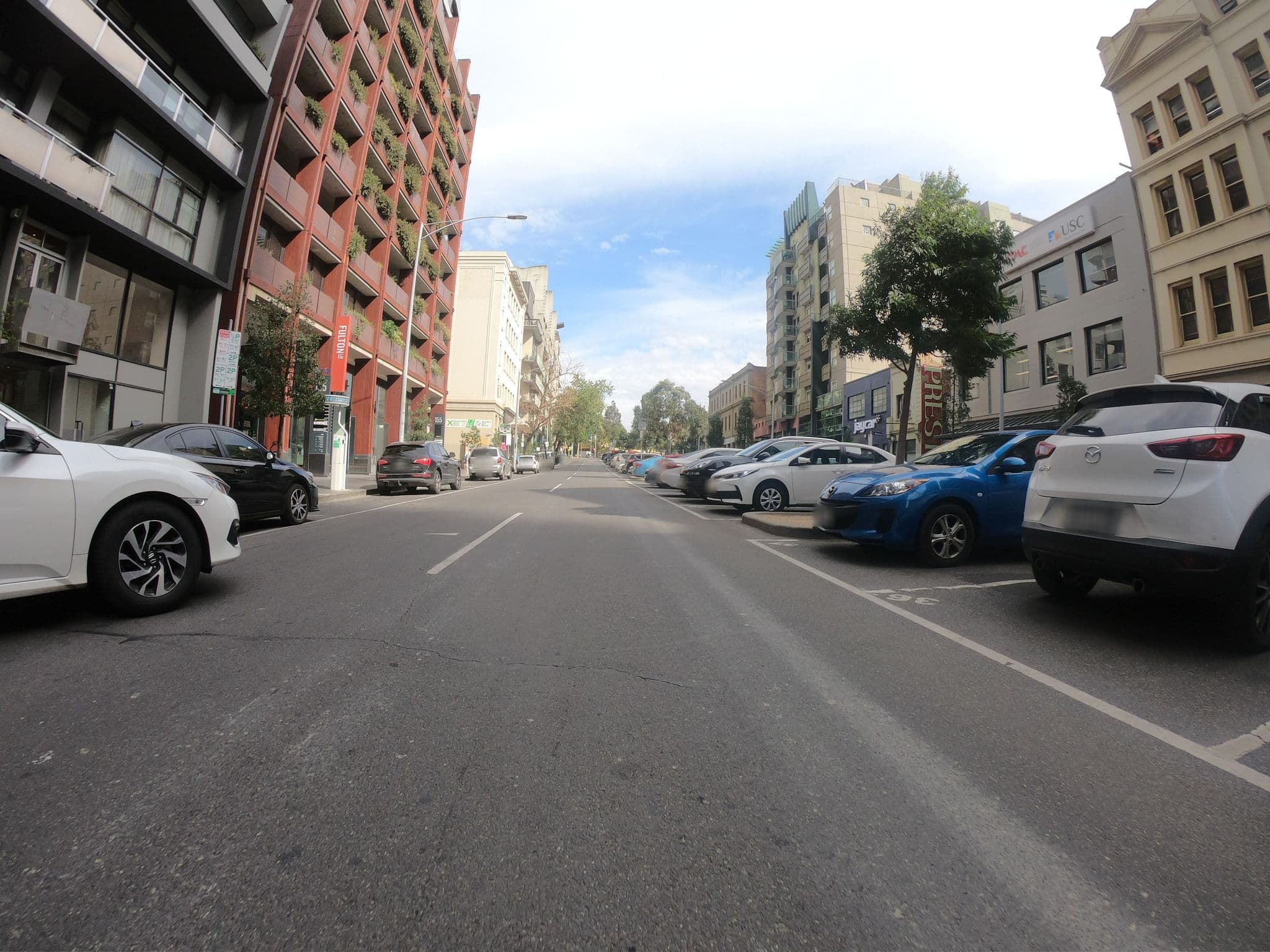 Street view near Apartments Stay, Melbourne — © eneerhut (CC BY-SA · Mapillary)