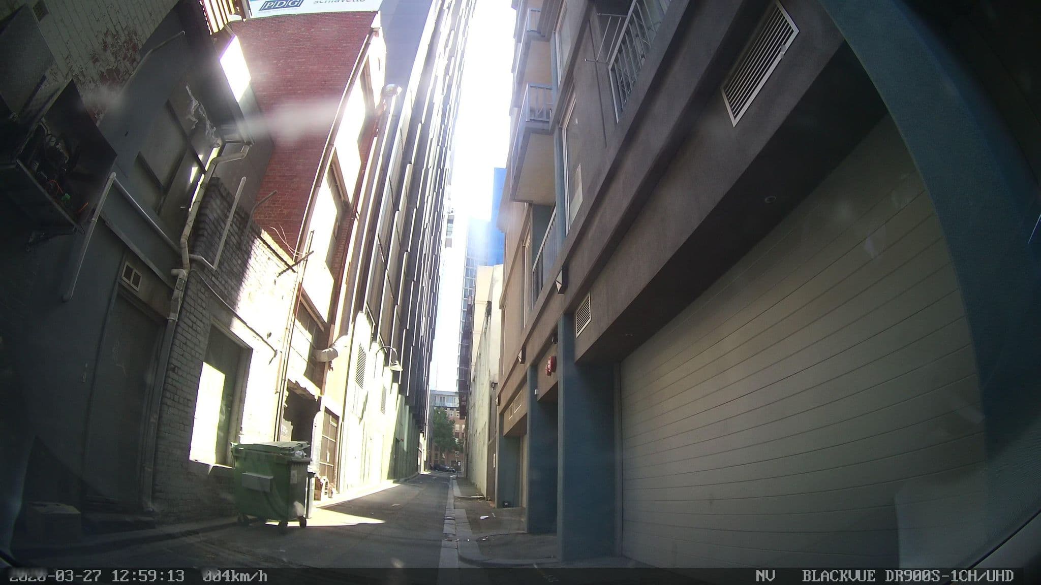 Street view near Ozstays Apartments, Melbourne — © eneerhut (CC BY-SA · Mapillary)