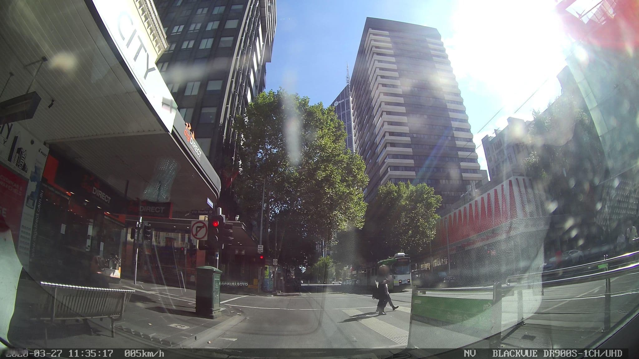 Street view near Iririki Vanuatu, Melbourne — © eneerhut (CC BY-SA · Mapillary)