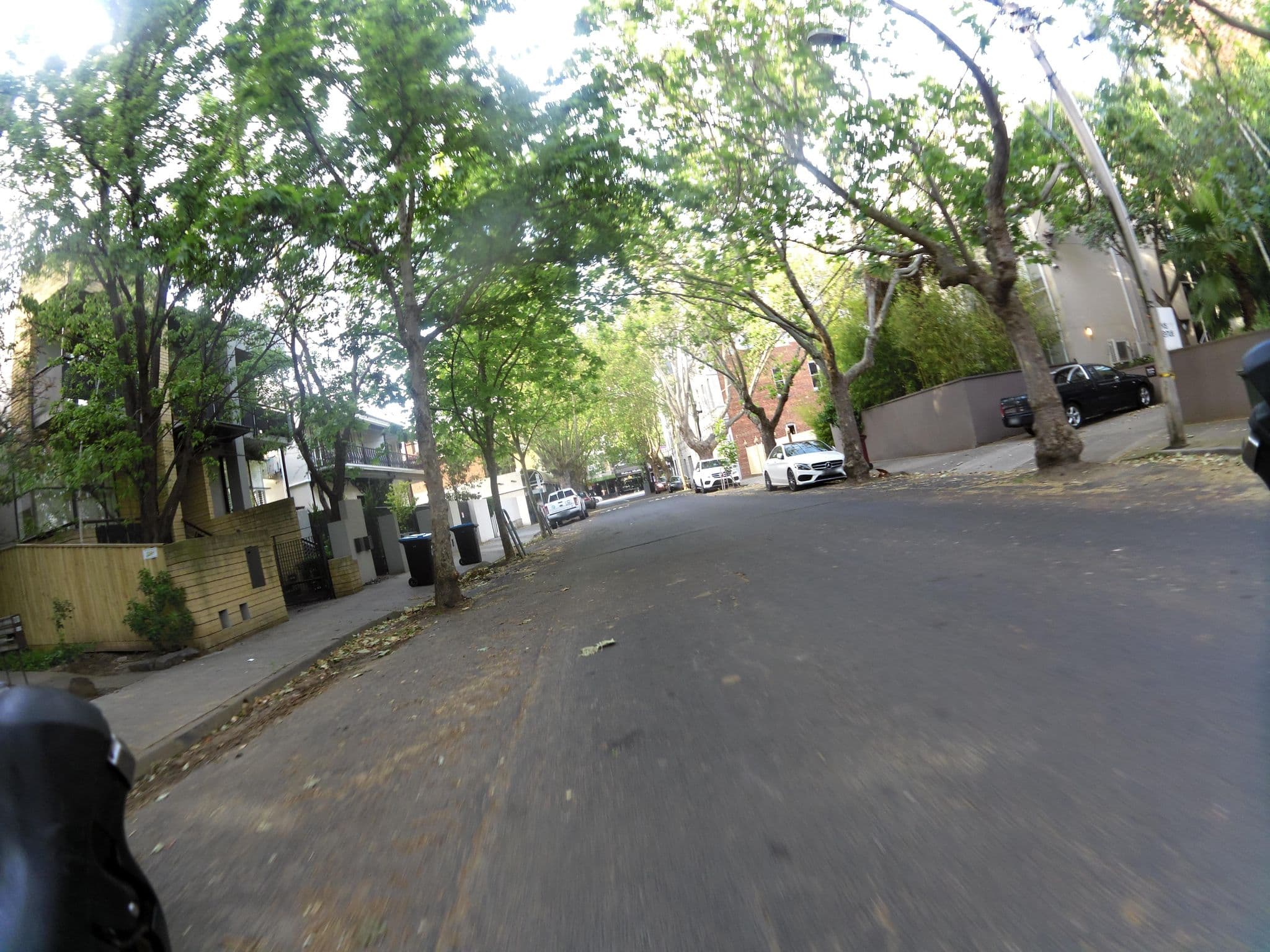 Street view near Davis Ave Apartments, South Yarra — © skillsy (CC BY-SA · Mapillary)