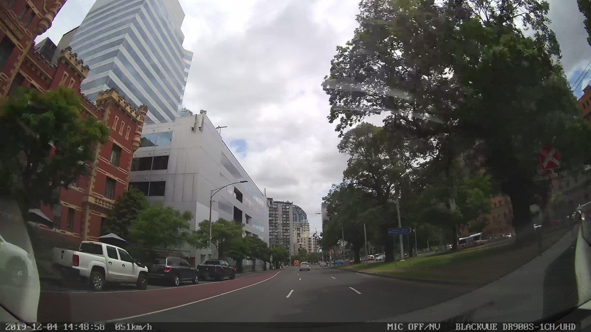 Street view near The Mansion Melbourne, Melbourne City Centre — © skillsy (CC BY-SA · Mapillary)