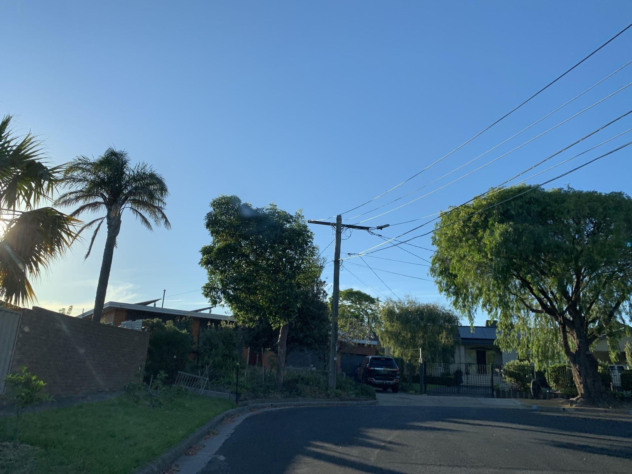 Street view near Club Shearman, Mentone — © diacritic (CC BY-SA · Mapillary)