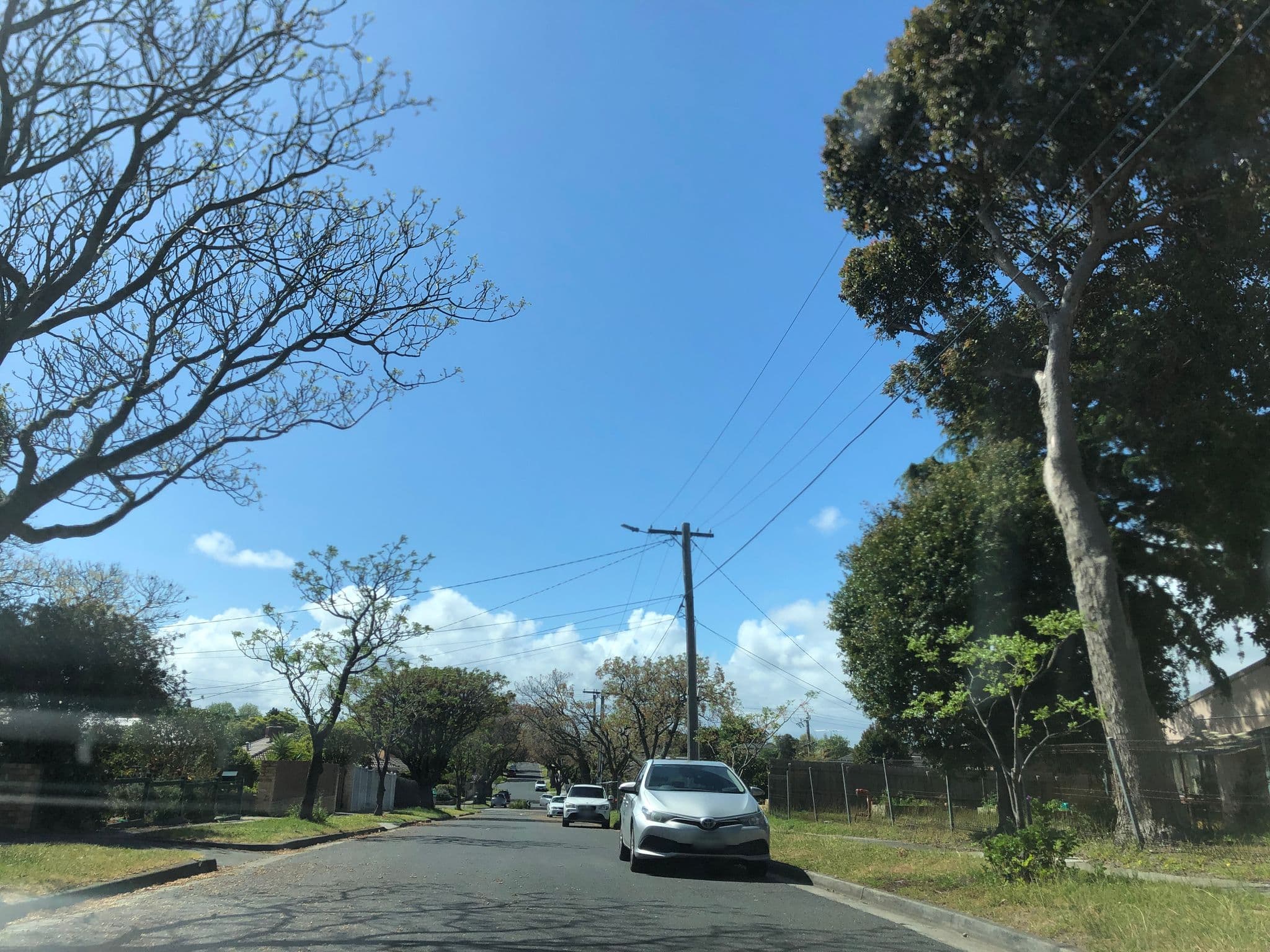 Street view near Achmore Lodge, Clayton South — © avinash2avin (CC BY-SA · Mapillary)