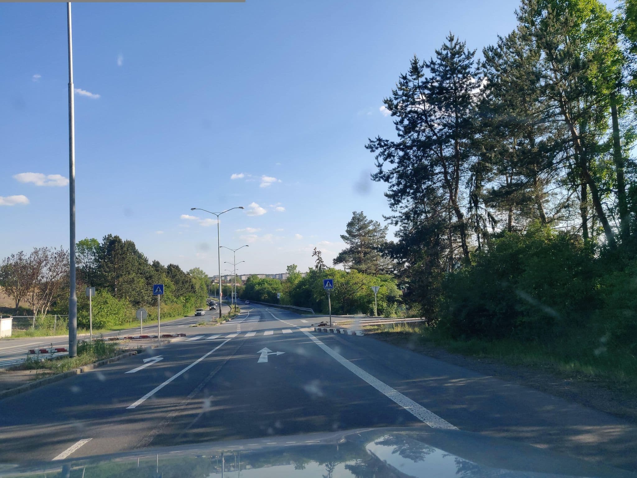 Street view near TRIOCAMP, Dolní Chabry — © Yha1 (CC BY-SA · Mapillary)