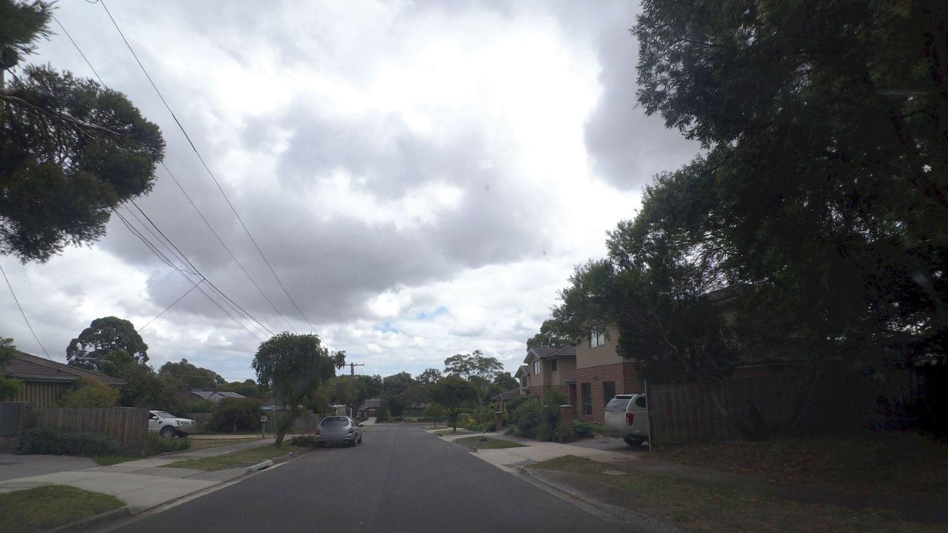 Street view near Lucys Lodge, Rowville — © mander (CC BY-SA · Mapillary)