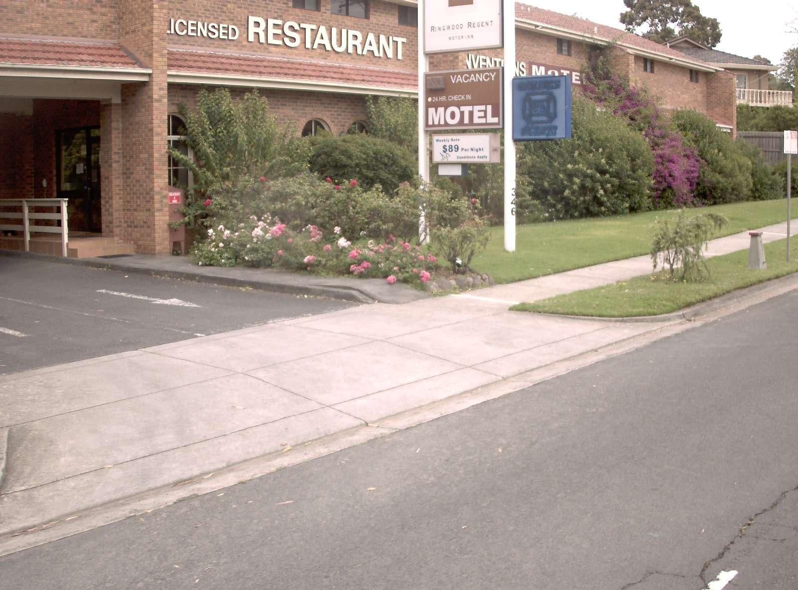 Street view near Ringwood Regent Motor Inn, Ringwood North — © vicroads (CC BY-SA · Mapillary)