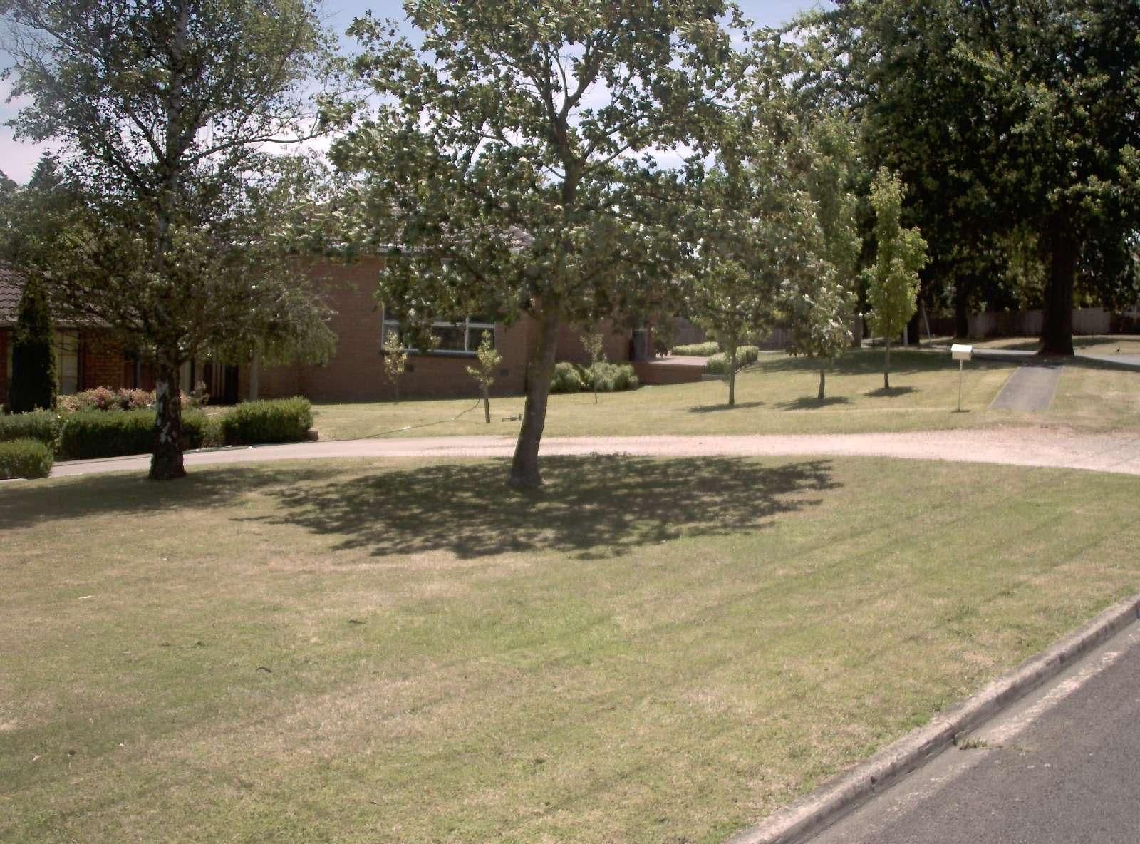 Street view near Comfort Inn Drouin, Drouin — © vicroads (CC BY-SA · Mapillary)