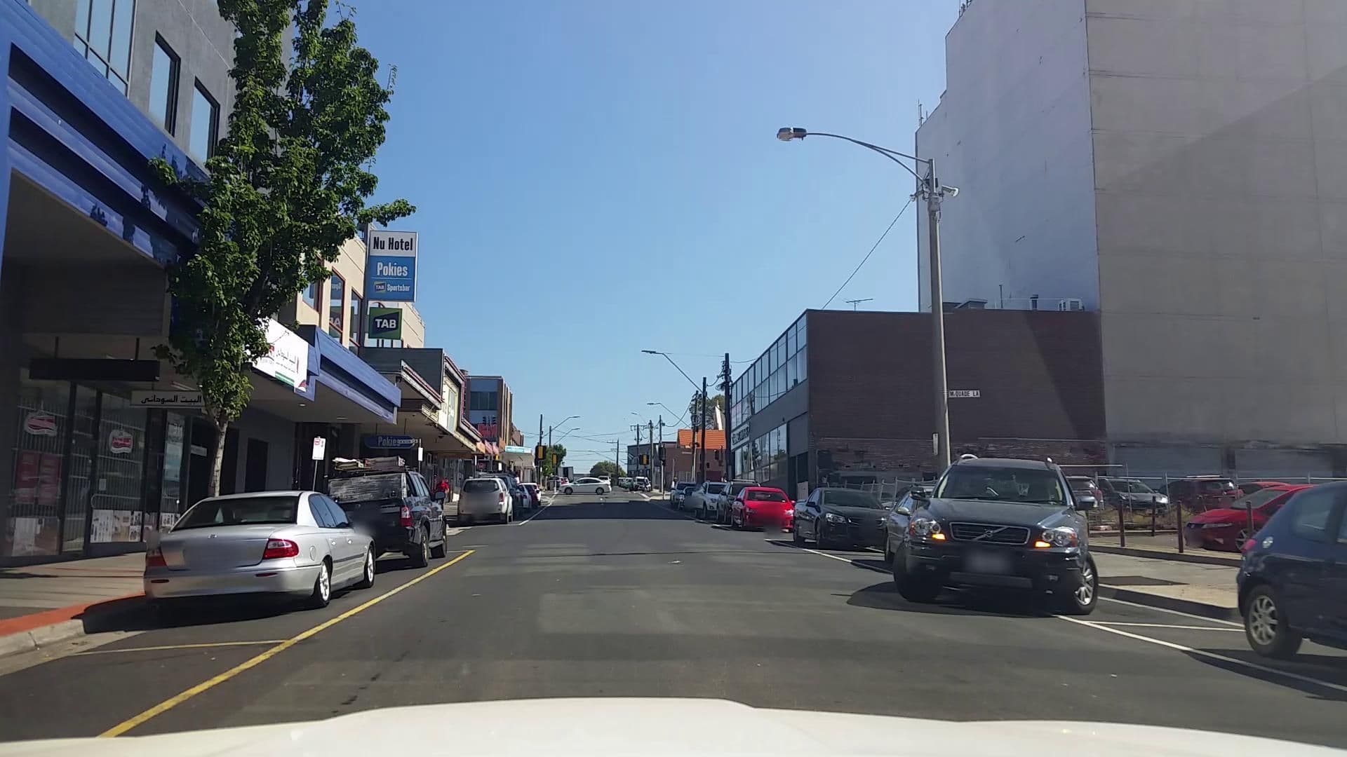 Street view near New Hotel, Dandenong — © mattburt7 (CC BY-SA · Mapillary)