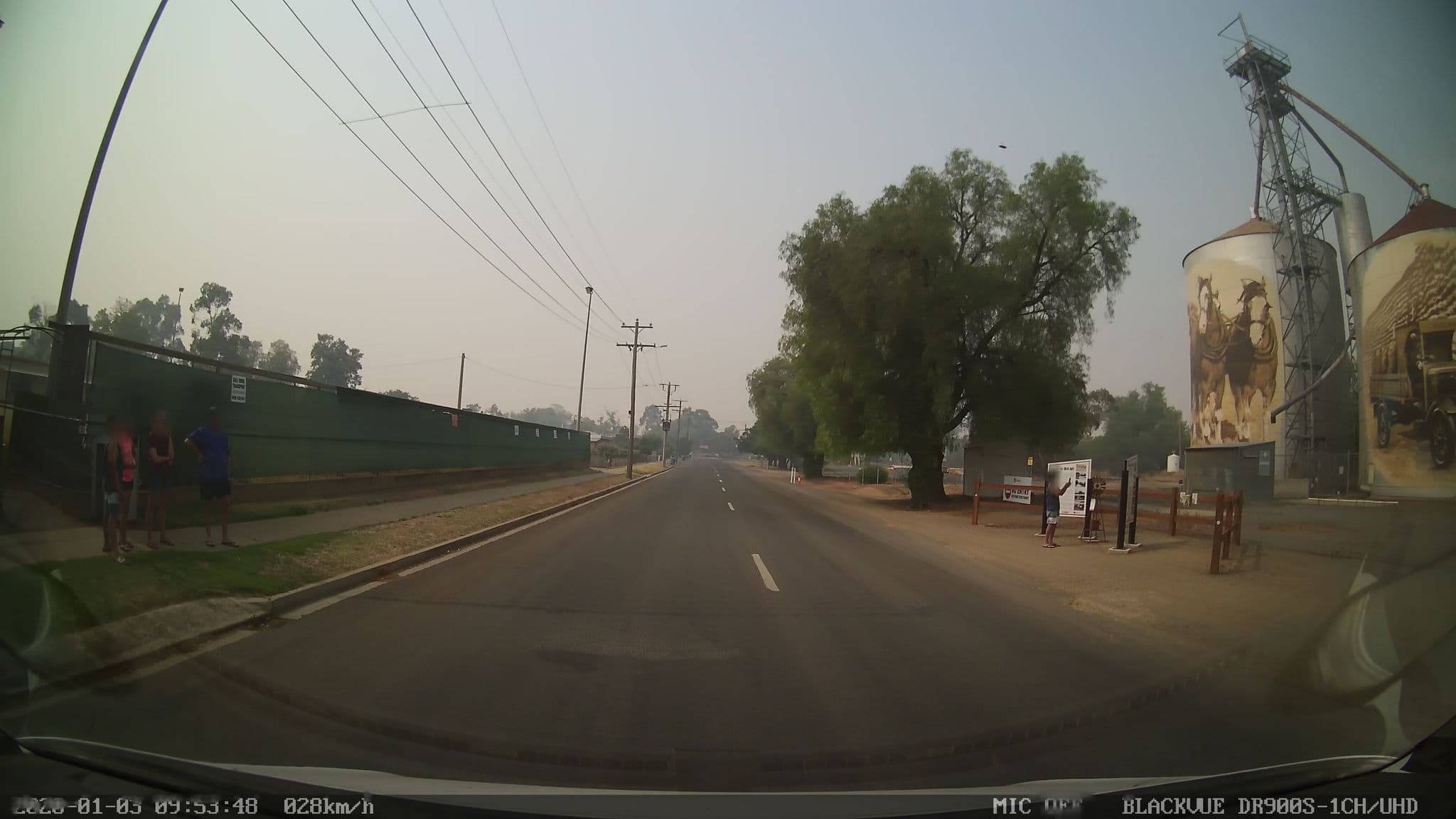 Street view near St James Hotel, Yarrawonga — © bob3bob3 (CC BY-SA · Mapillary)