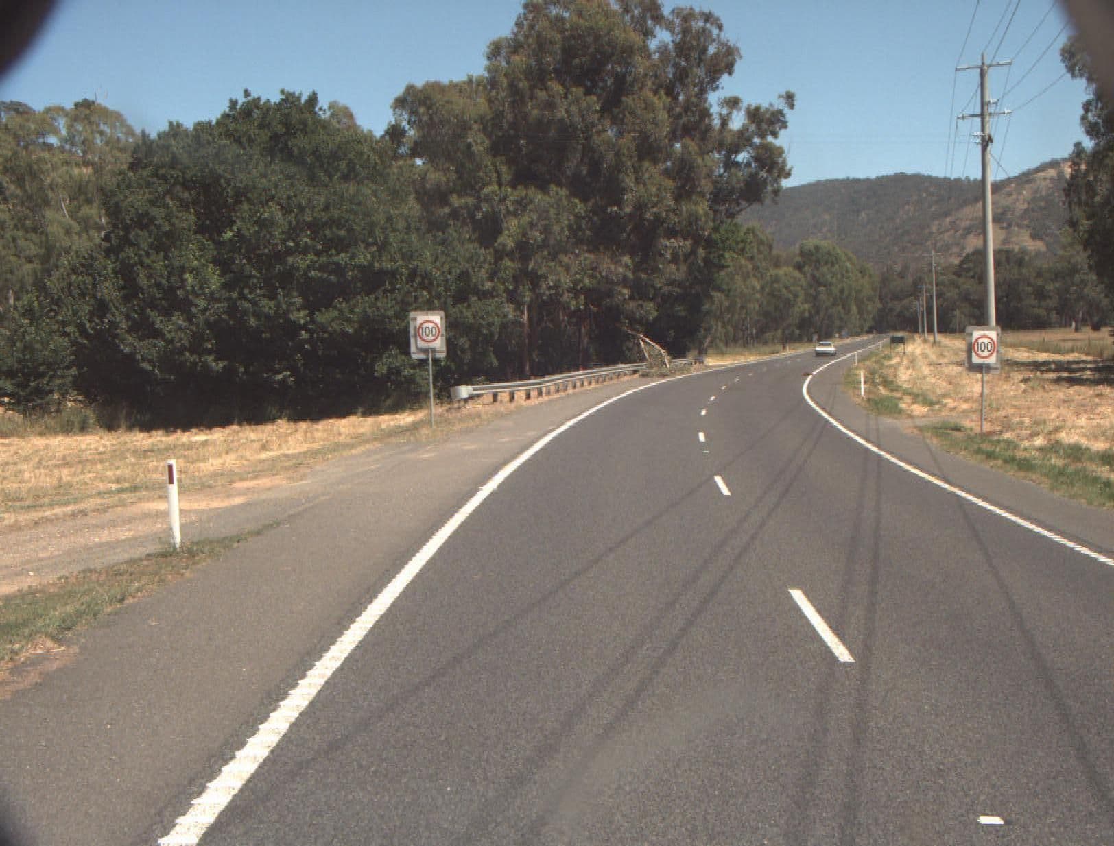 Street view near Molesworth General Store, Yea — © vicroads (CC BY-SA · Mapillary)