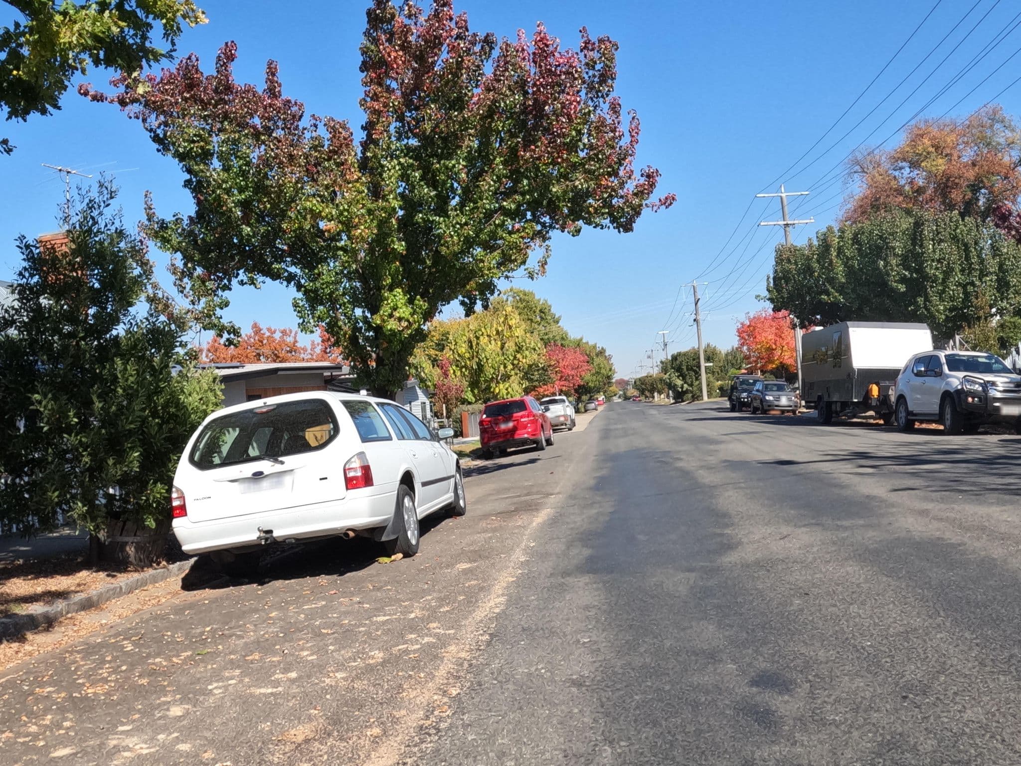 Street view near Maydays, Beechworth — © skillsy (CC BY-SA · Mapillary)