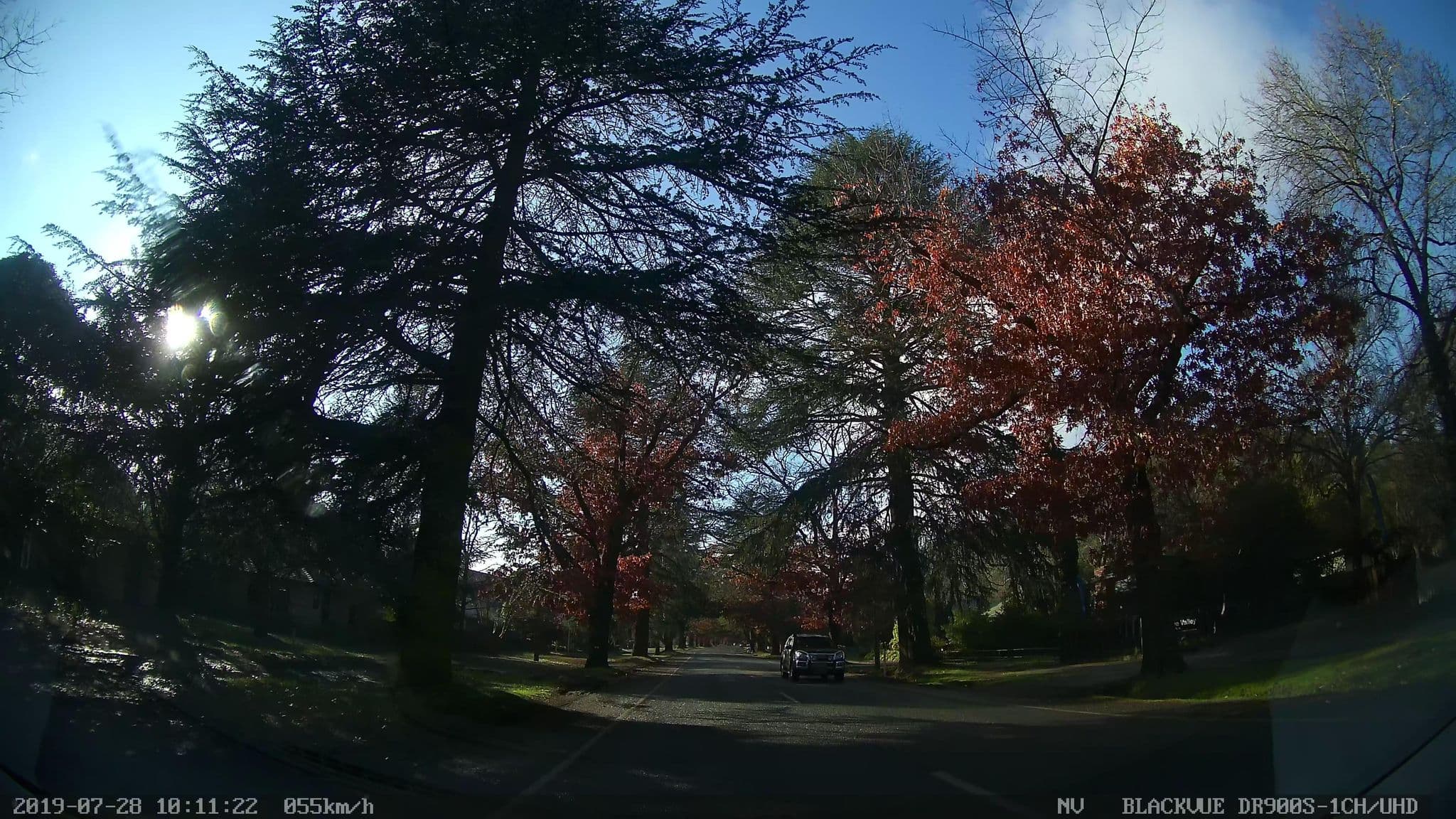 Street view near View Hill Holiday Units, Bright — © eneerhut (CC BY-SA · Mapillary)