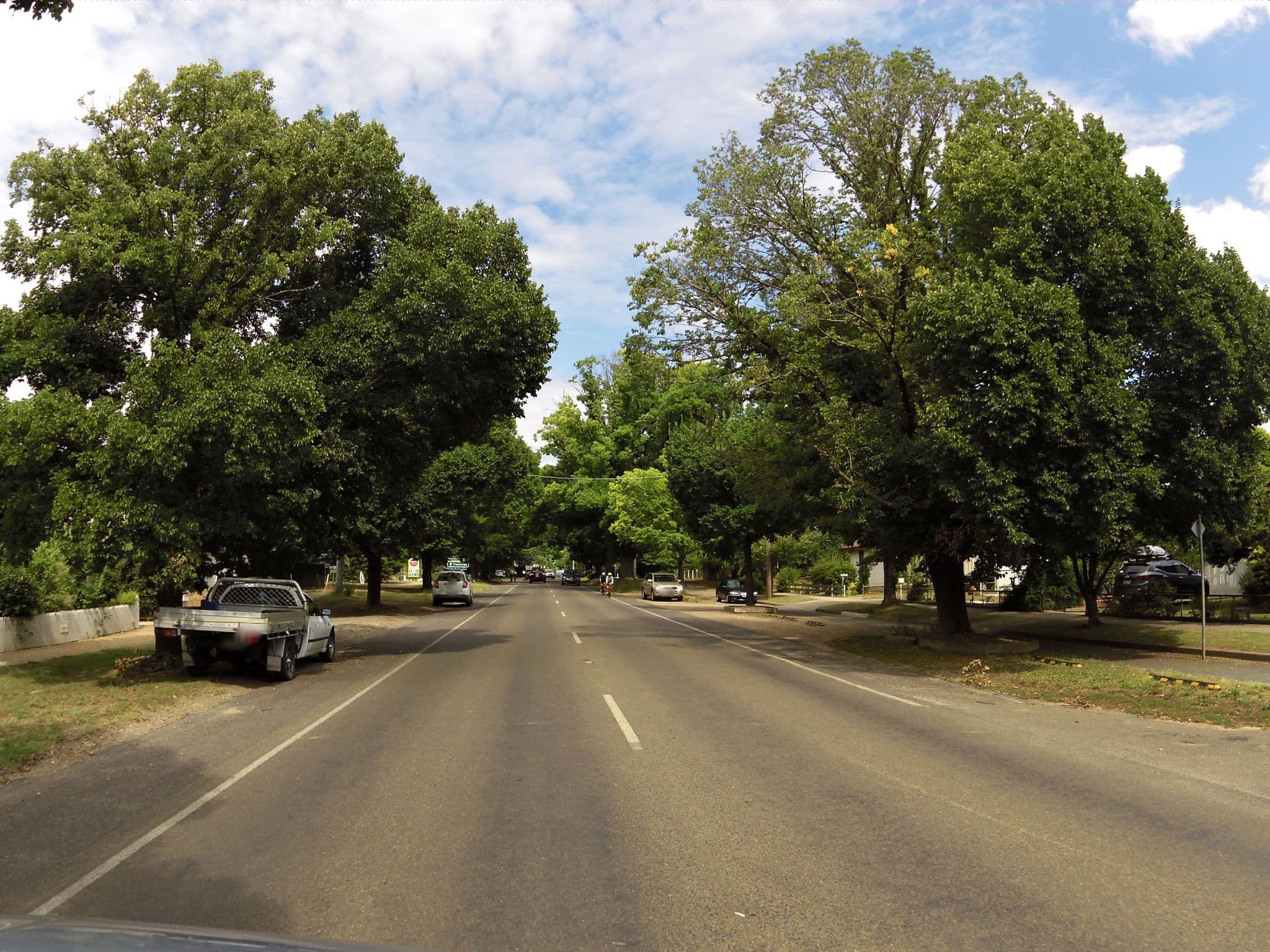 Street view near Bright 29, Bright — © skillsy (CC BY-SA · Mapillary)
