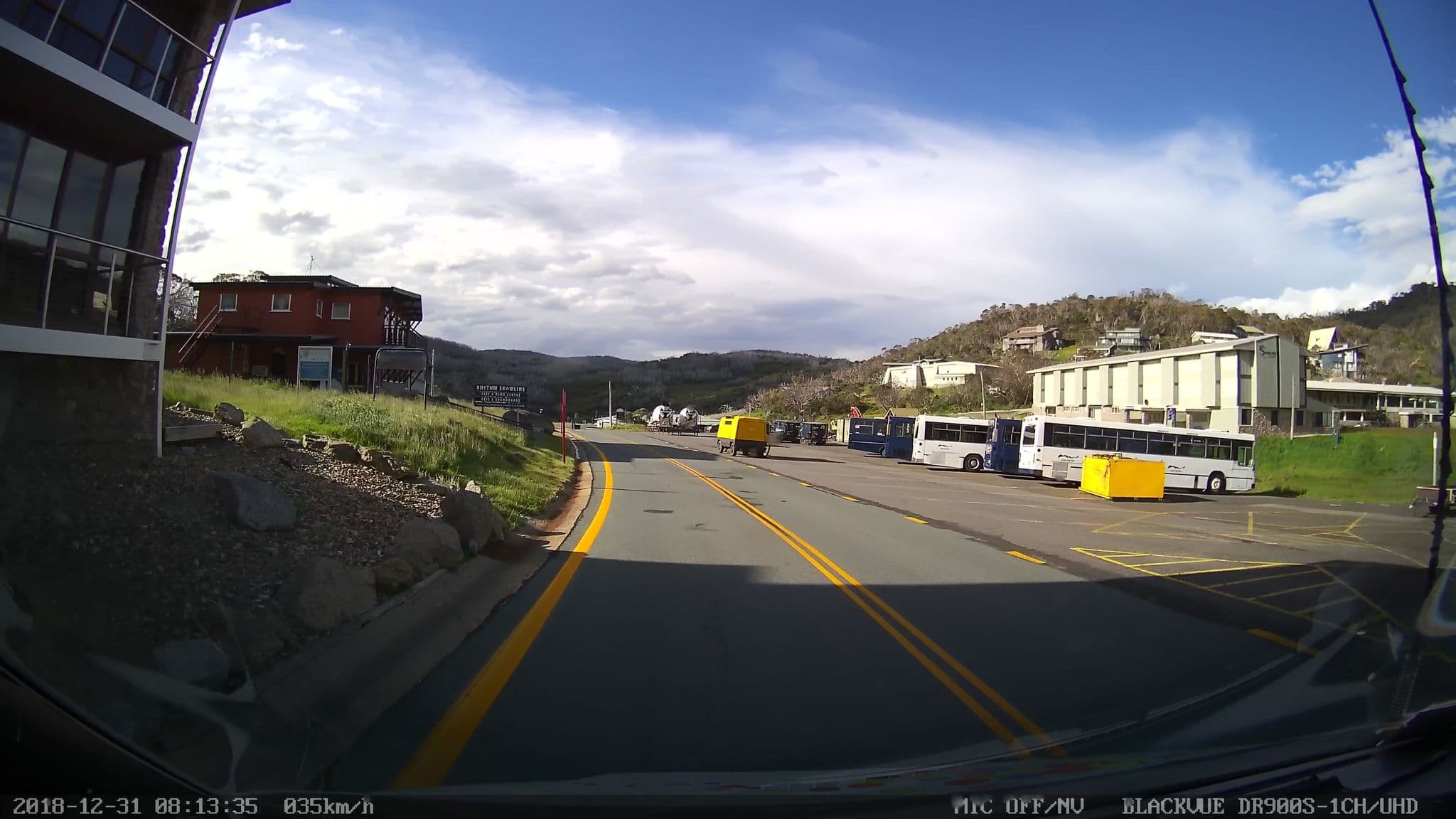 Street view near Heidi’s, Kosciuszko National Park — © bob3bob3 (CC BY-SA · Mapillary)