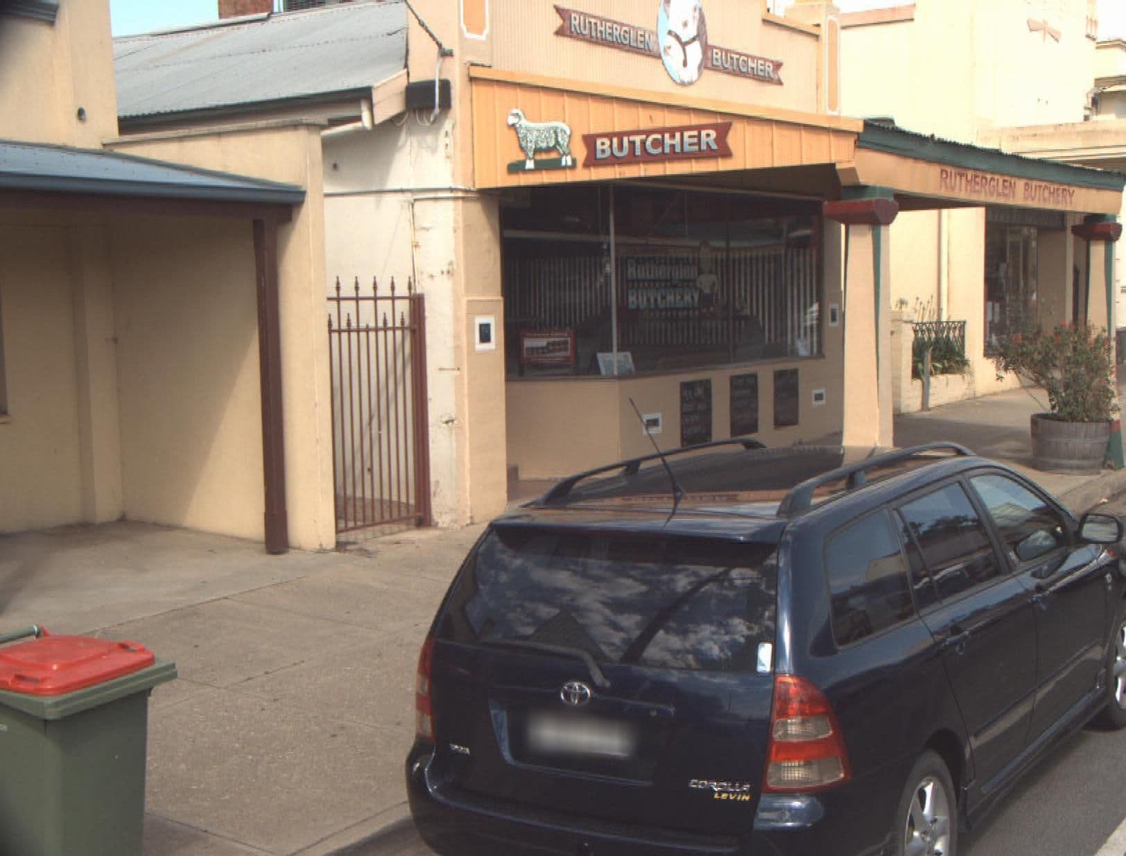 Street view near The Glen Bakery, Rutherglen — © vicroads (CC BY-SA · Mapillary)
