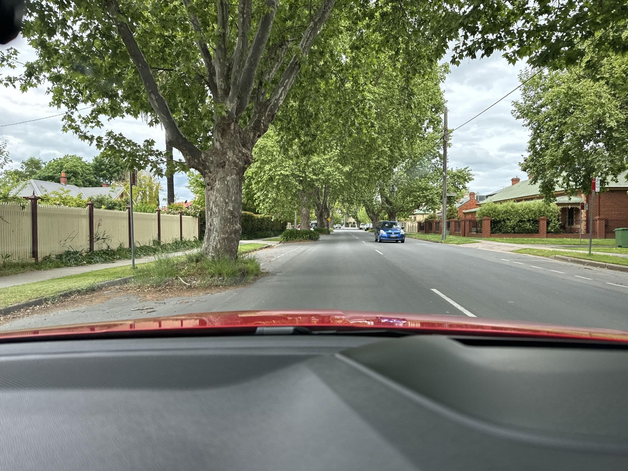 Street view near Rose Cottage, Albury — © aaaaplay (CC BY-SA · Mapillary)