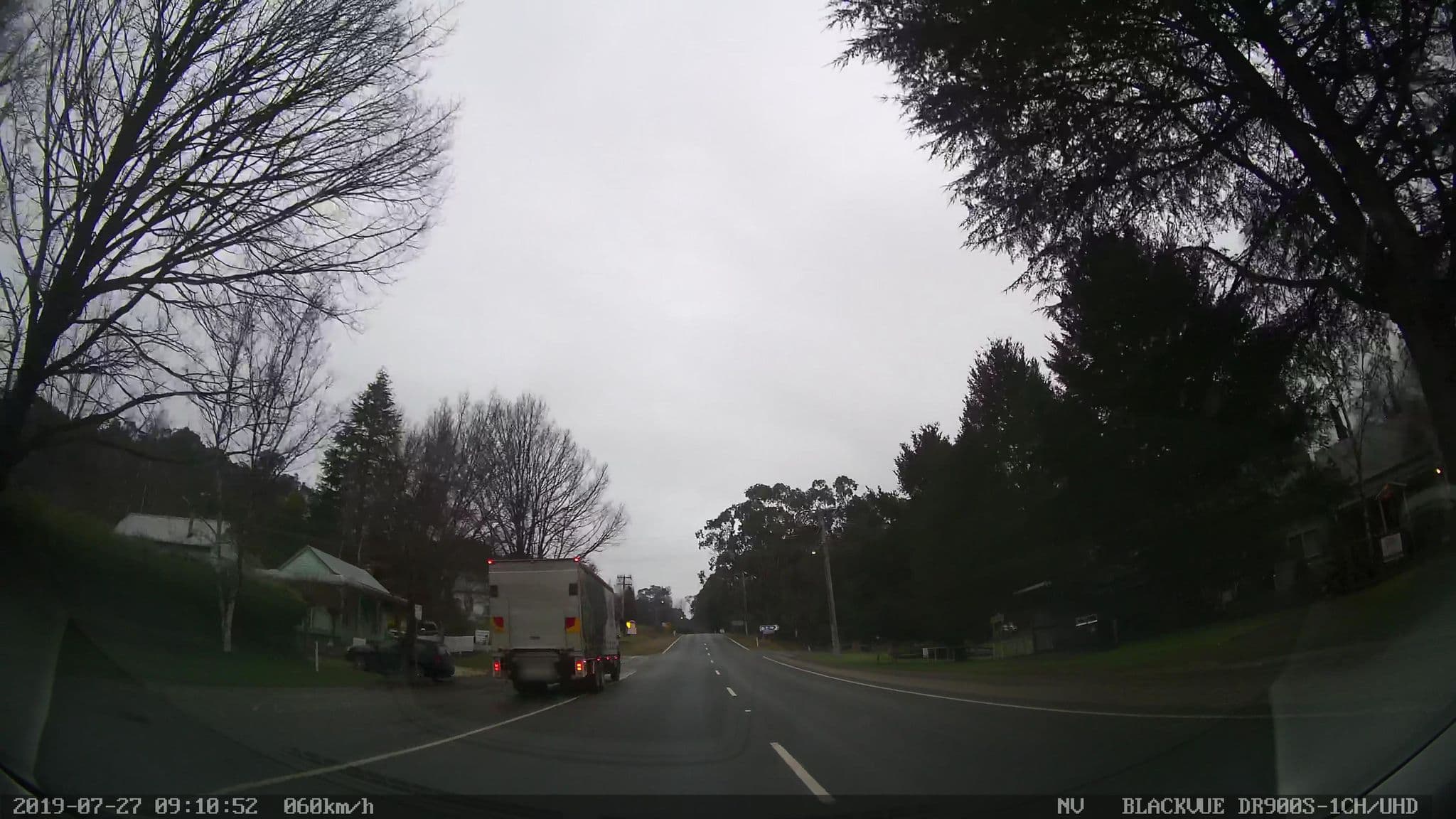 Street view near Alpine Arnica Cottages, Hotham Heights — © eneerhut (CC BY-SA · Mapillary)