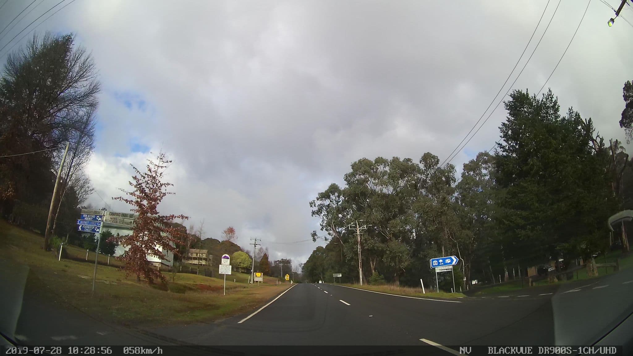 Street view near Crabapple Cottage, Hotham Heights — © eneerhut (CC BY-SA · Mapillary)