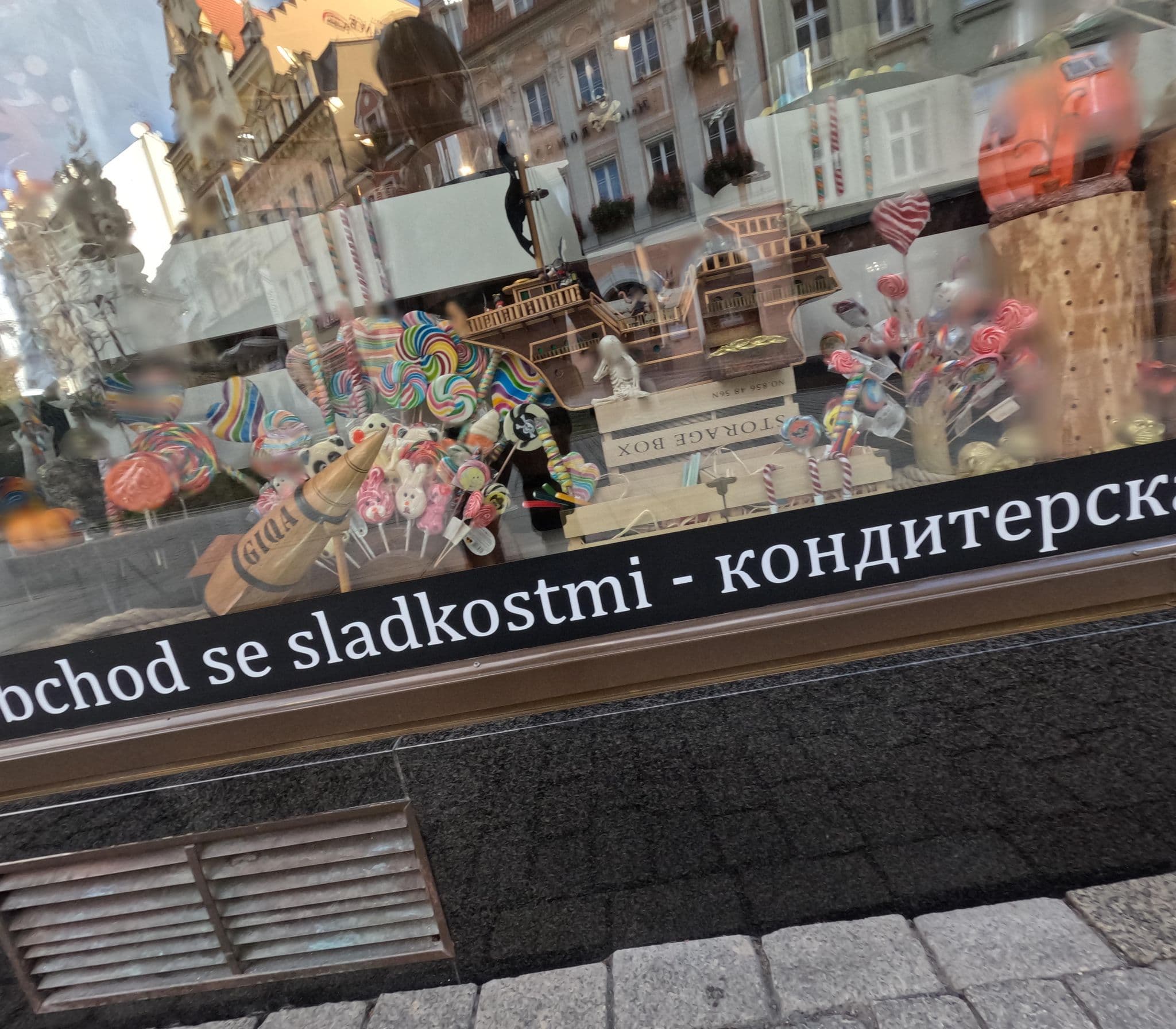 Street view near Hotel Promenáda, Karlovy Vary — © chuck (CC BY-SA · Mapillary)