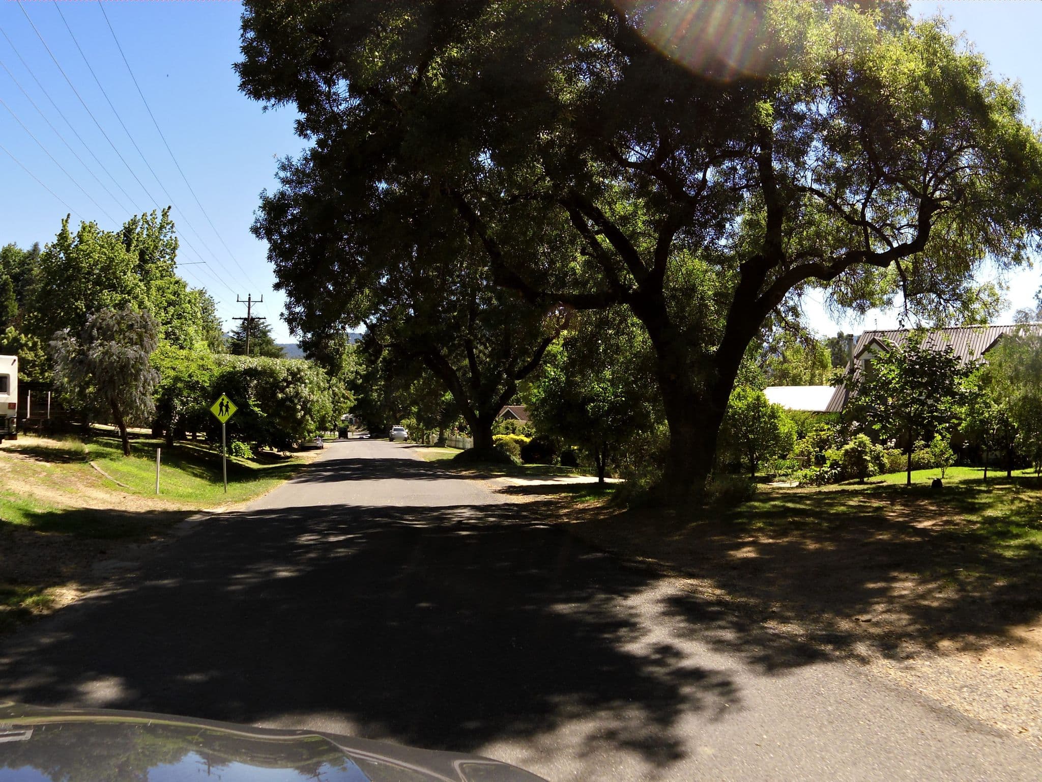 Street view near Amaroo, Bright — © skillsy (CC BY-SA · Mapillary)