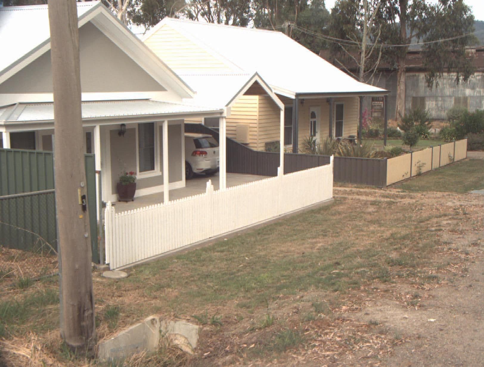 Street view near Jessie's Creek Cottage, Myrtleford — © vicroads (CC BY-SA · Mapillary)