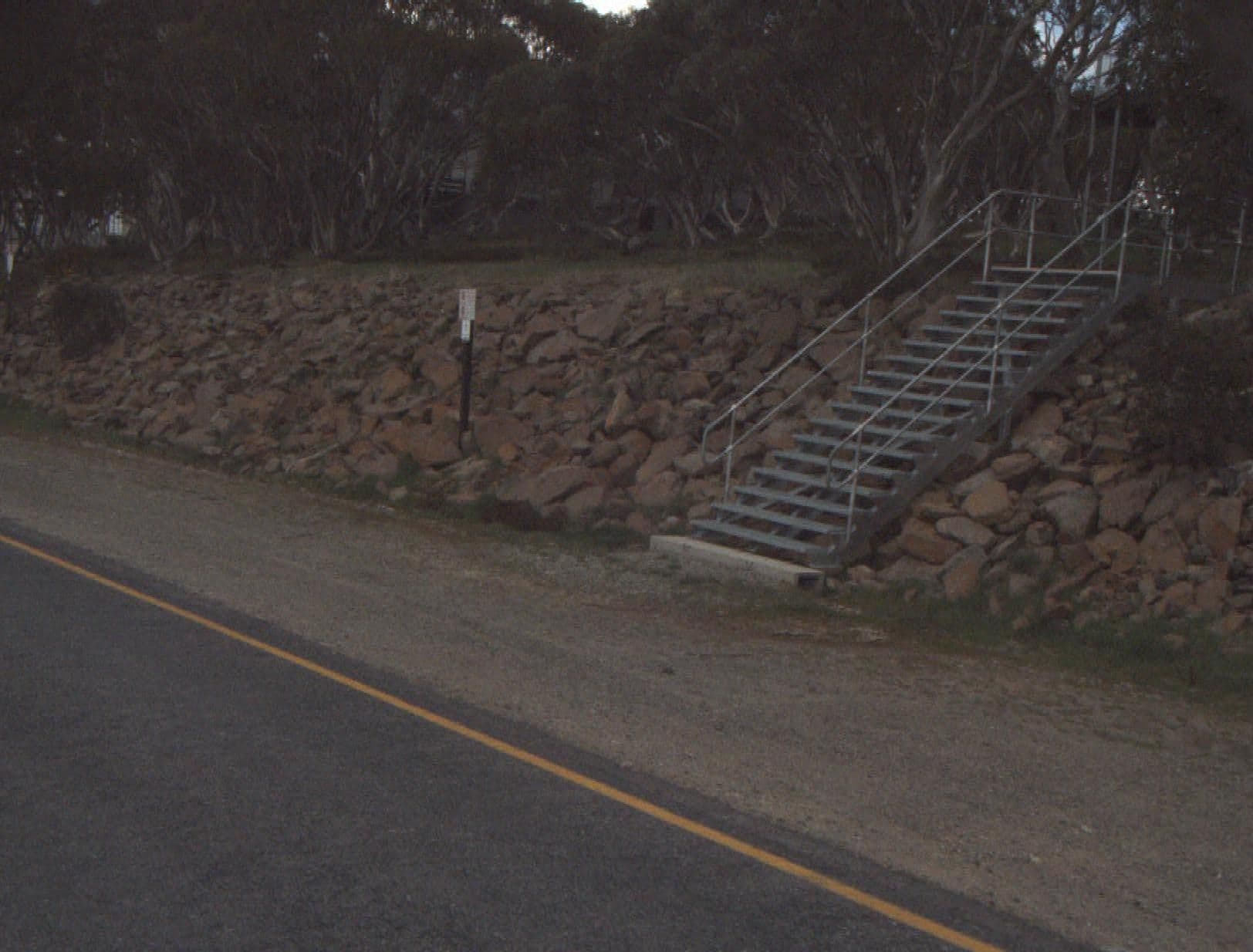 Street view near Hangmans Drop Ski Lodge, Hotham Heights — © vicroads (CC BY-SA · Mapillary)