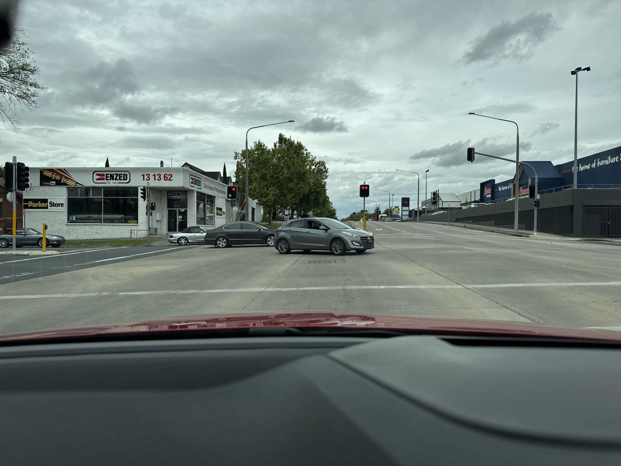 Street view near fountain court motor inn, Albury — © aaaaplay (CC BY-SA · Mapillary)