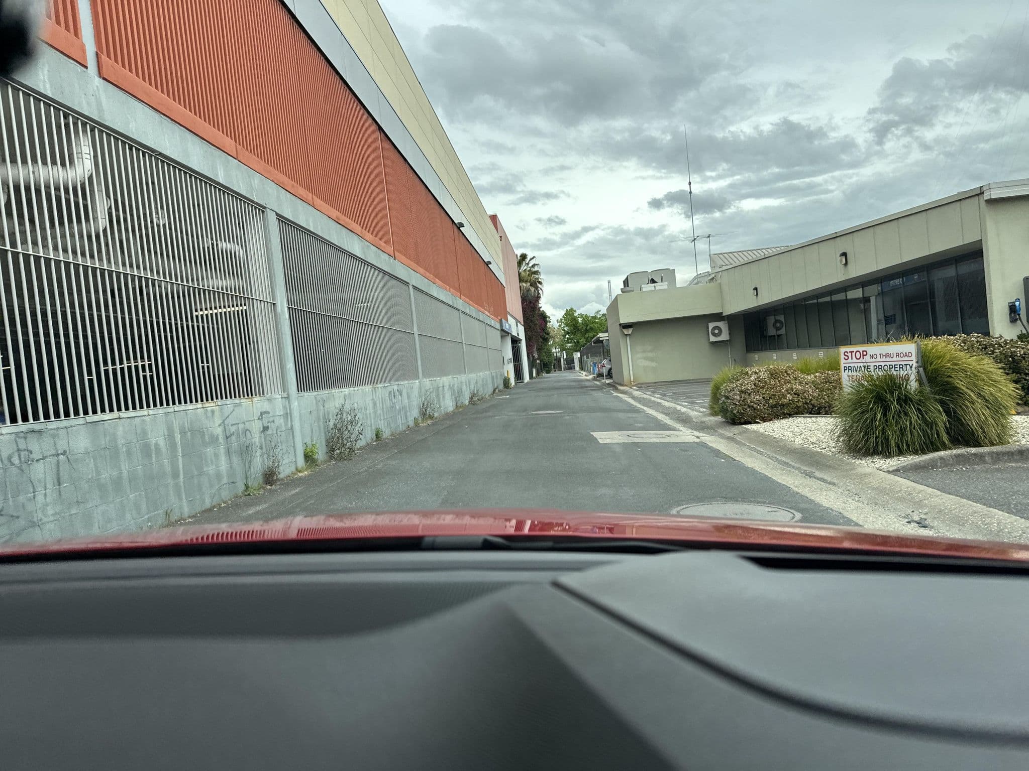Street view near Quest Albury Serviced Apartments, Albury — © aaaaplay (CC BY-SA · Mapillary)