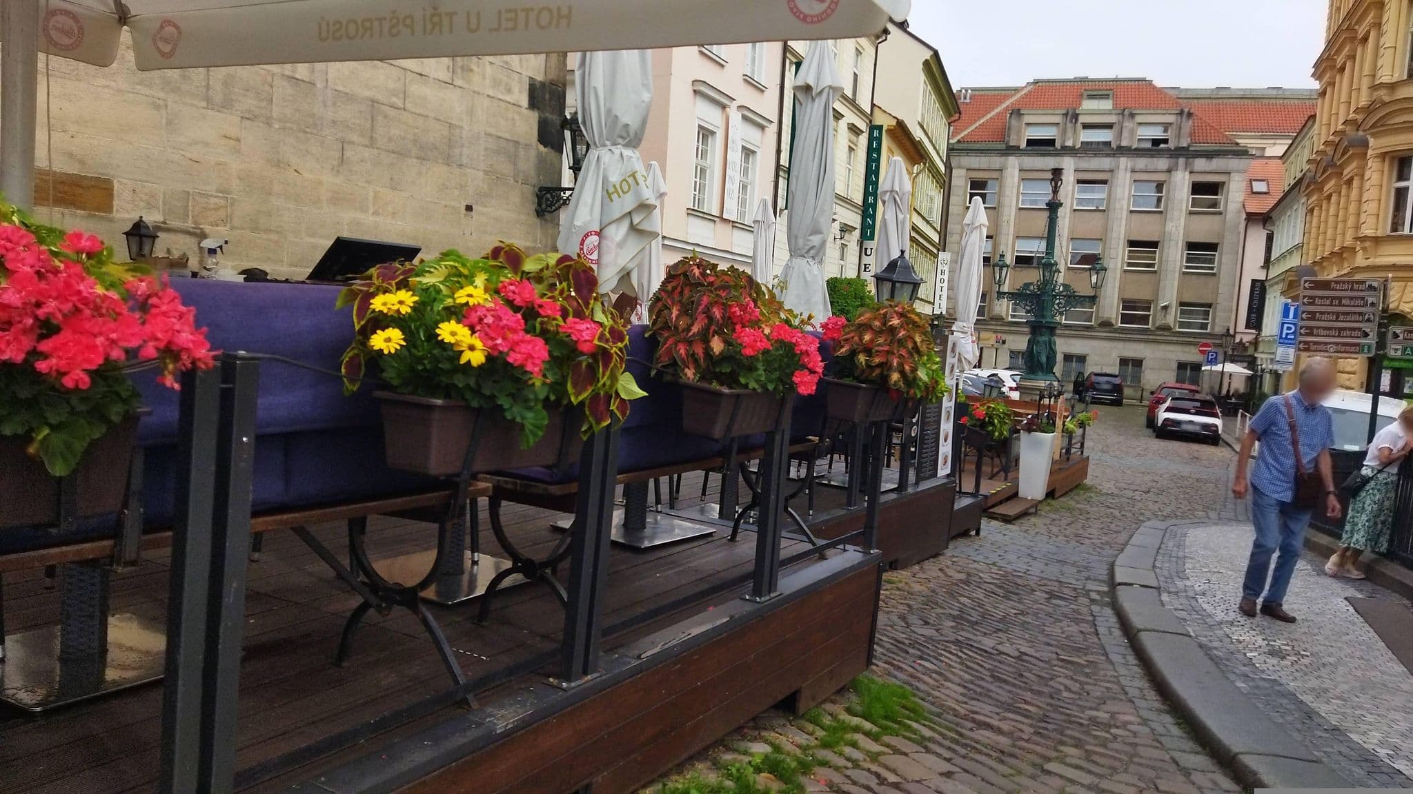 Street view near Hotel Pod Věží, Malá Strana — © changchun1 (CC BY-SA · Mapillary)