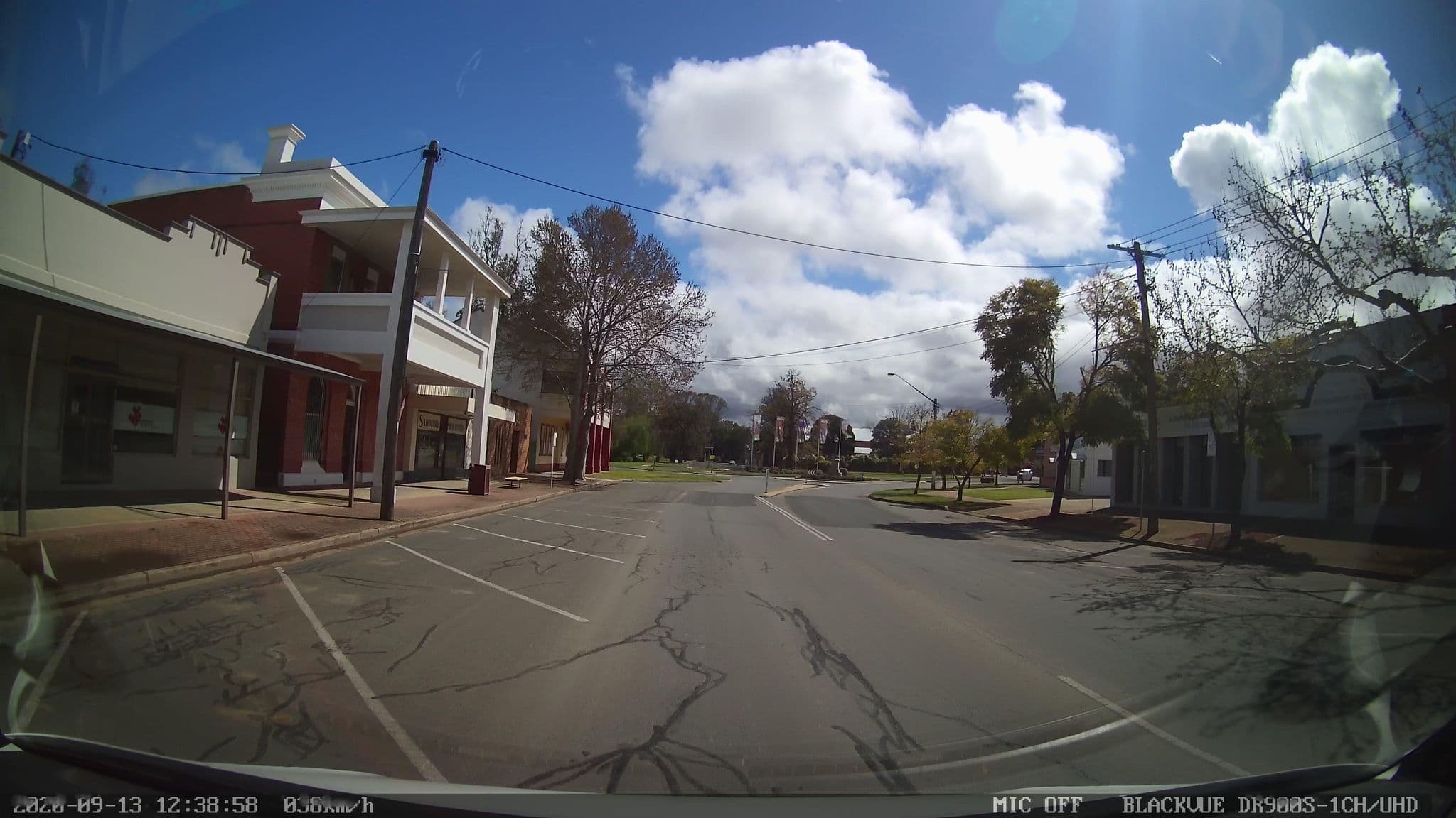 Street view near Homes Out West, Deniliquin — © bob3bob3 (CC BY-SA · Mapillary)