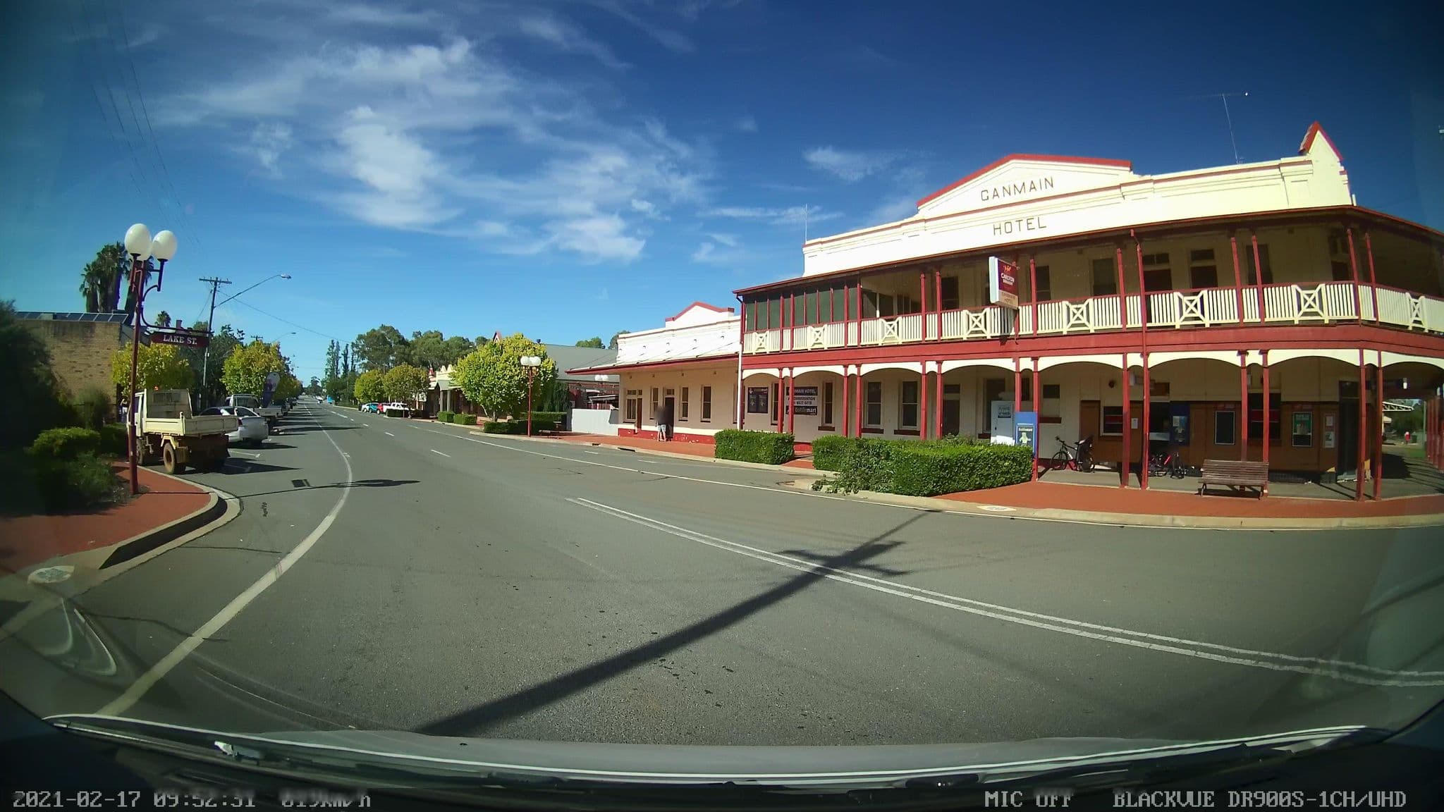Street view near Ganmain Hotel, Coolamon — © bob3bob3 (CC BY-SA · Mapillary)