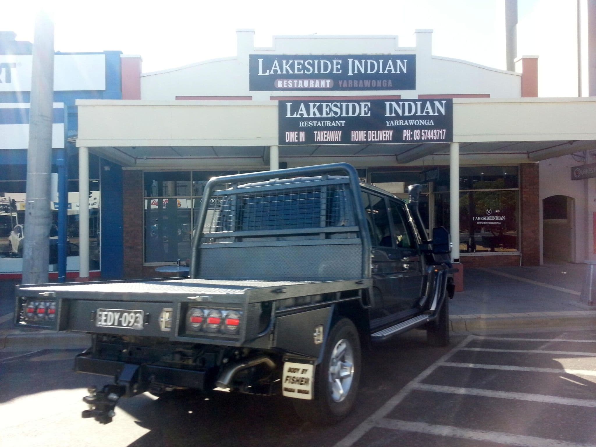 Street view near Burke's Hotel Motel, Yarrawonga — © bob3bob3 (CC BY-SA · Mapillary)