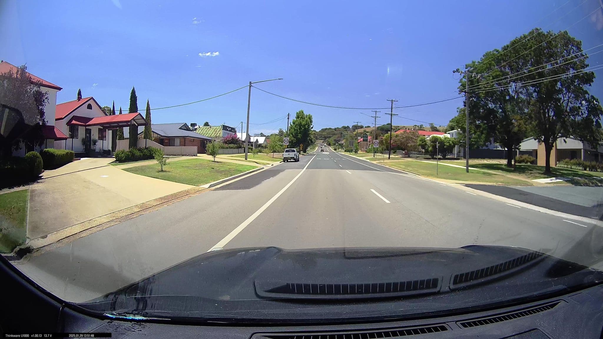 Street view near Sovereign Inn, Gundagai — © maxim752 (CC BY-SA · Mapillary)